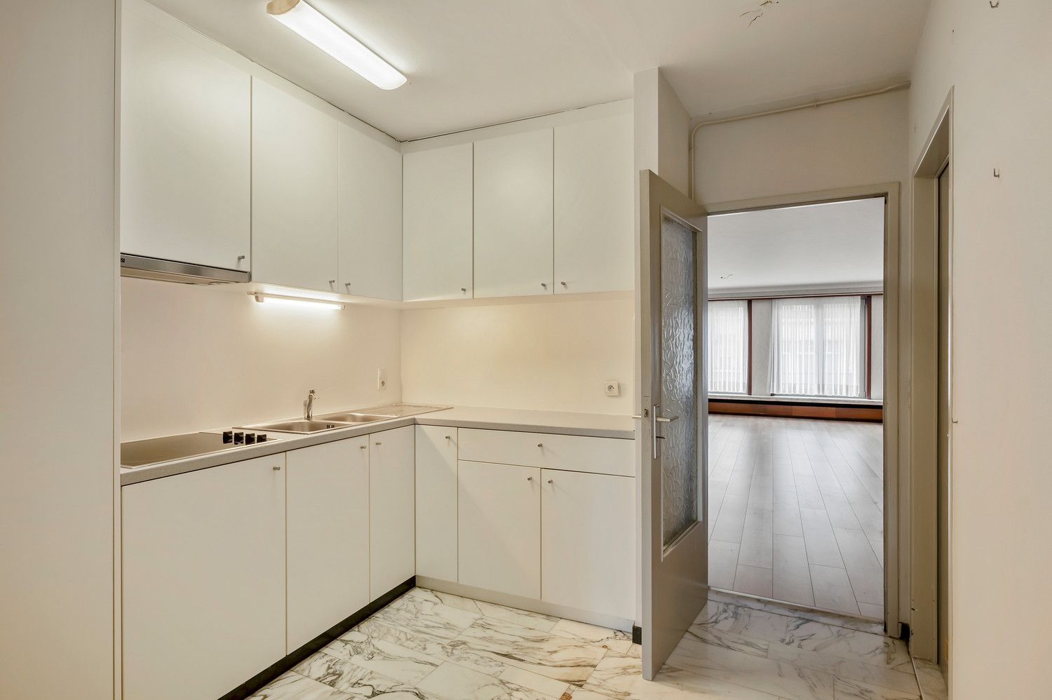 Prachtig appartementsgebouw met 4 appartementen, 1 handelsgelijkvloers en een uiterst gunstige  EPC! foto 42