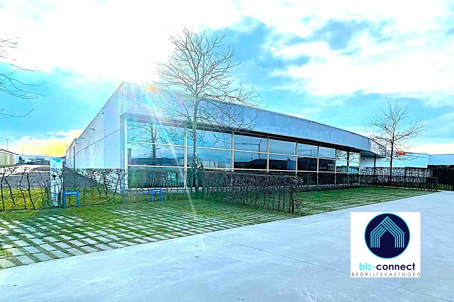 Commercieel te huur Vliegplein 31 - 9990 Maldegem