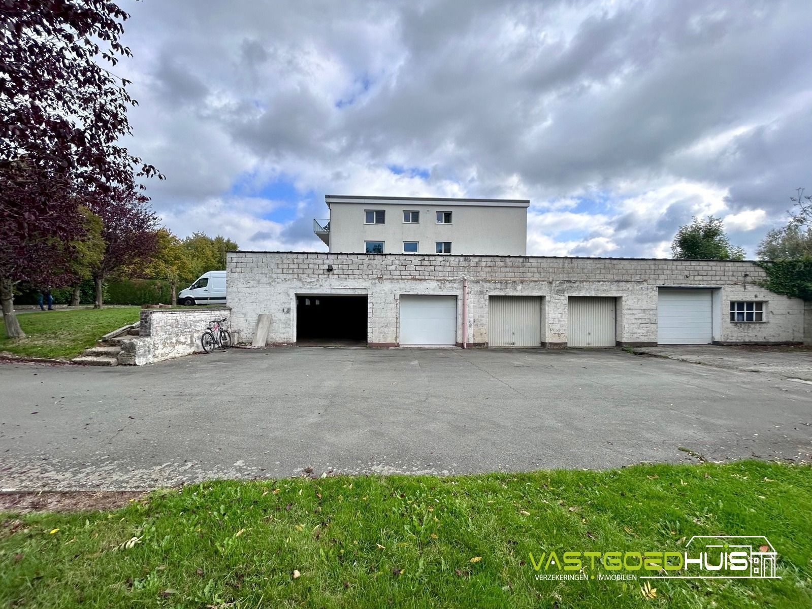 Ruim, gelijkvloers appartement met terras foto 25