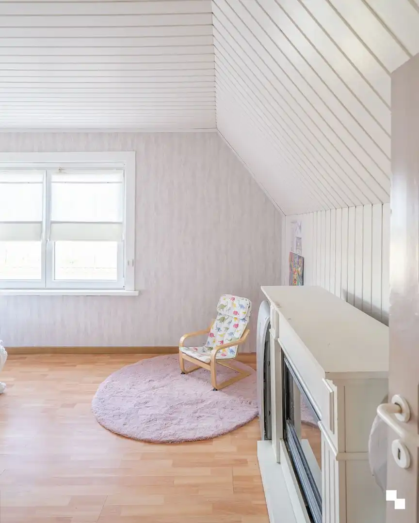 Op te frissen woning te koop aan het station van Melle foto 14