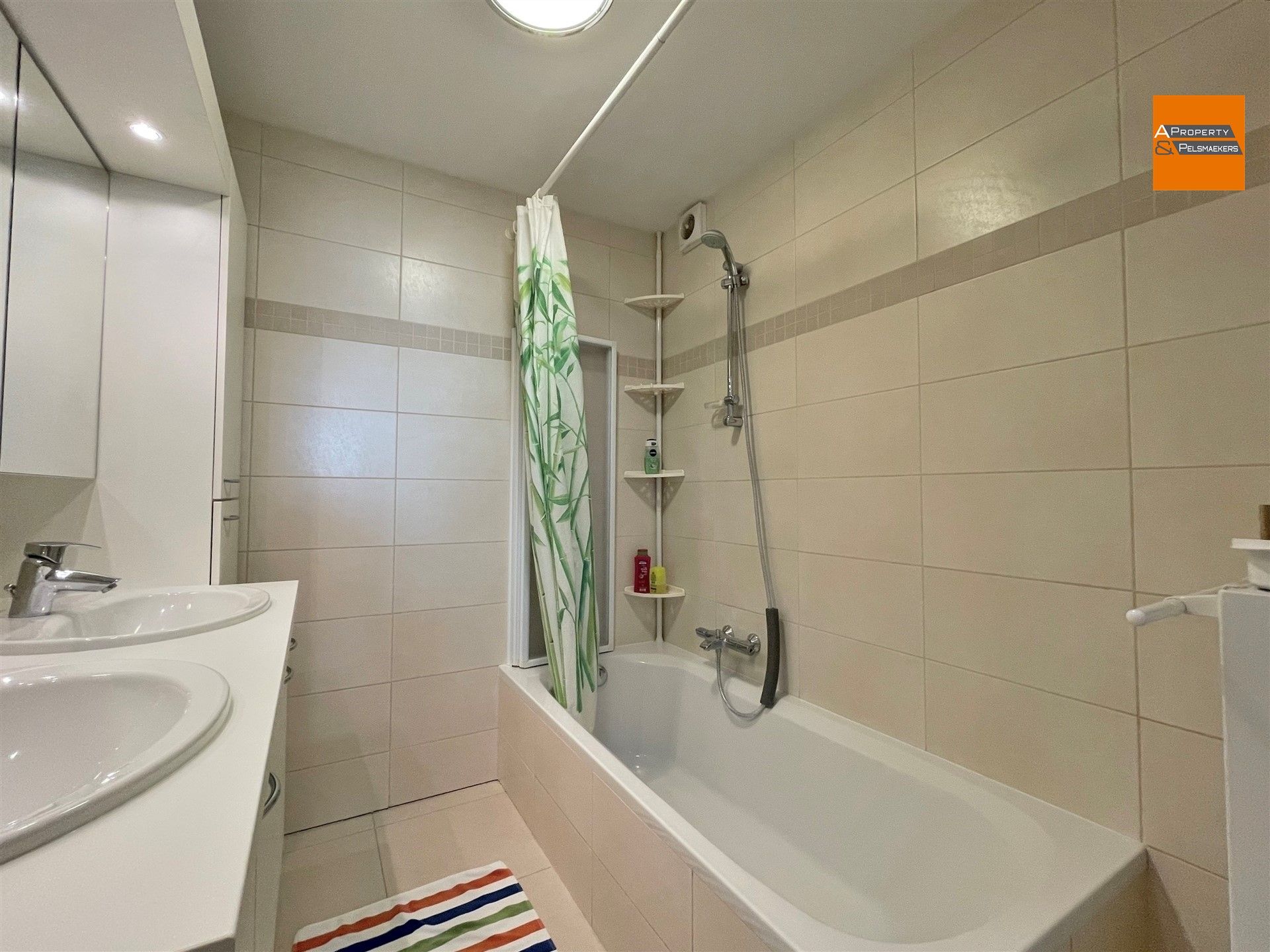 Appartement met twee slaapkamers. foto 13