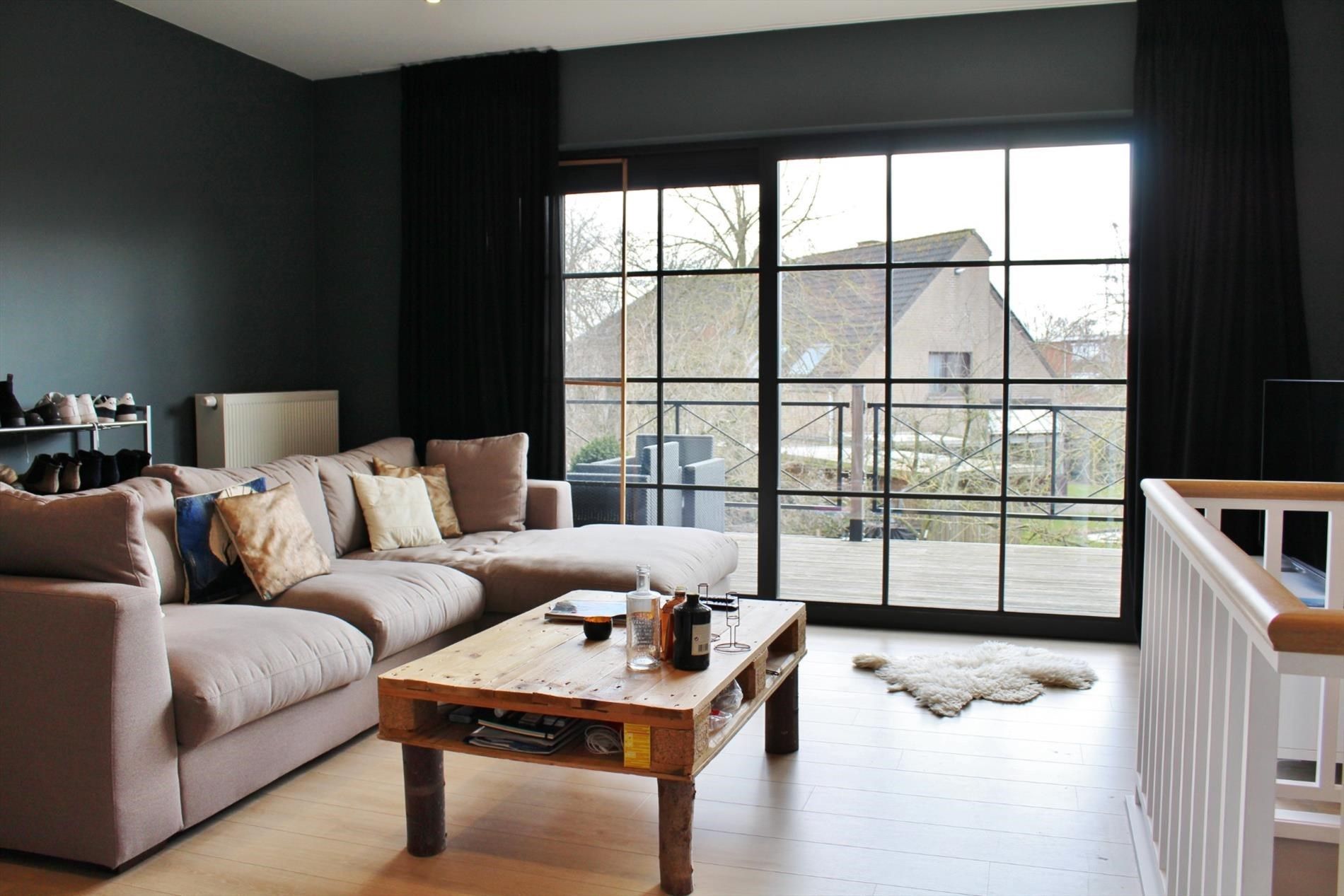 Instapklare ruime gerenoveerde woning met groot zonneterras en koer  foto 5