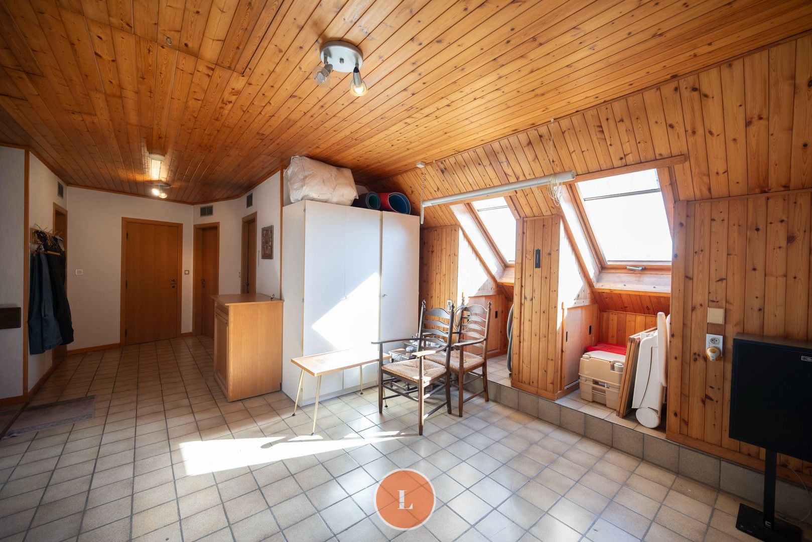 ruime en rustig gelegen woning met 5 slaapkamers en dubbele garage foto 11