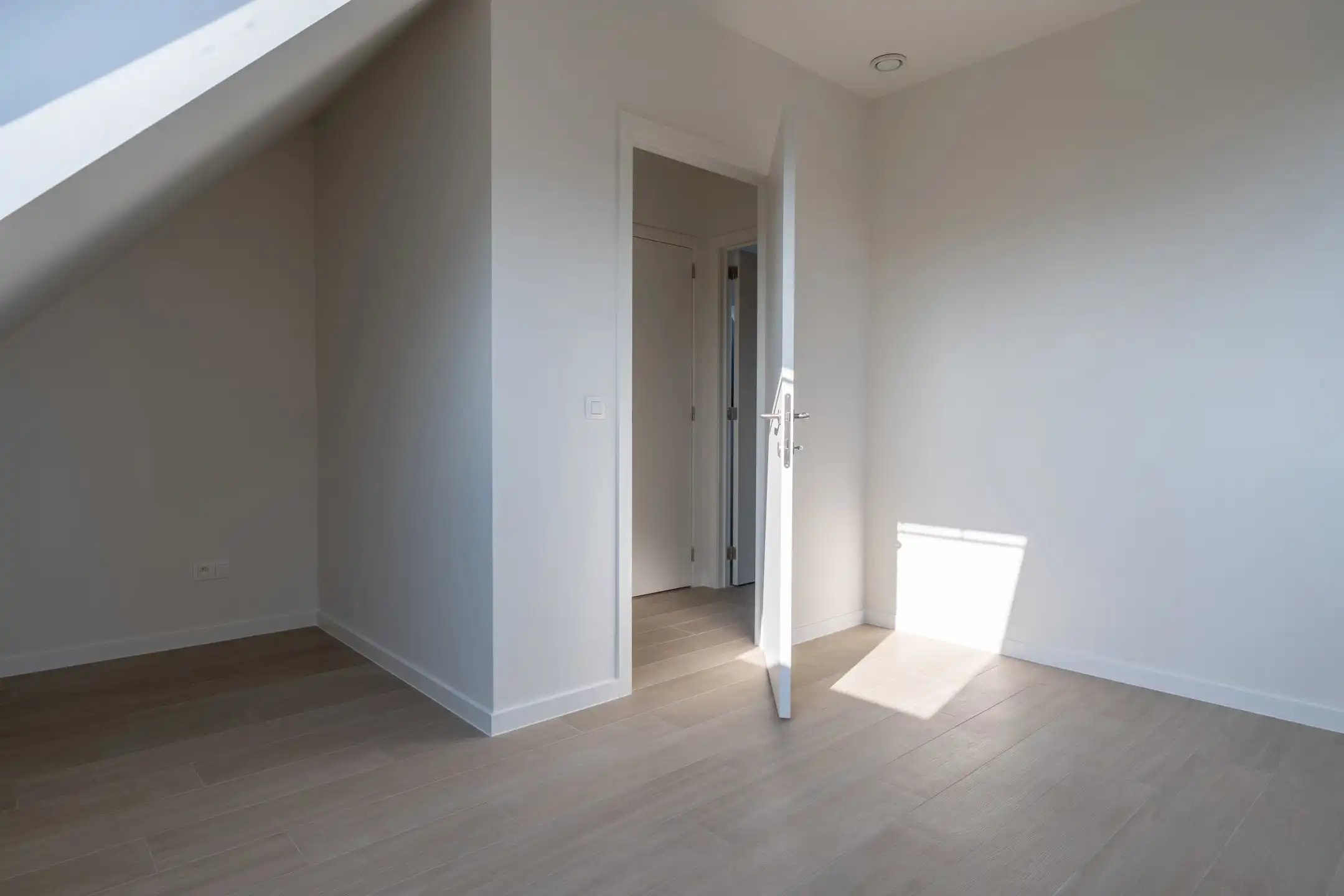 Ruime energiezuinige nieuwbouwwoning met 5 slaapkamers foto 24