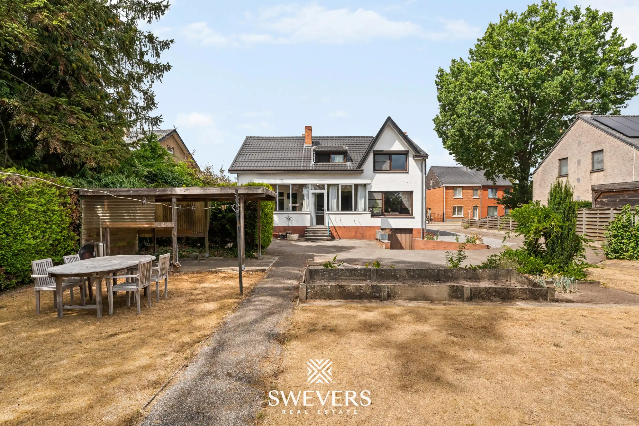 Uitstekend gelegen woning met 4 slaapkamers en mooie tuin foto 33