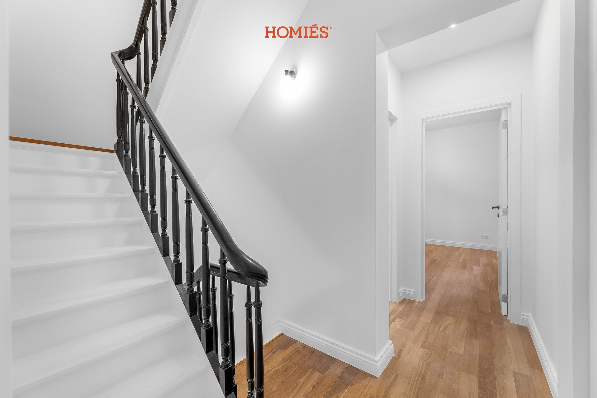 Gerenoveerd herenhuis met 6 slpk, 3 badk in centrum Leuven! foto 21