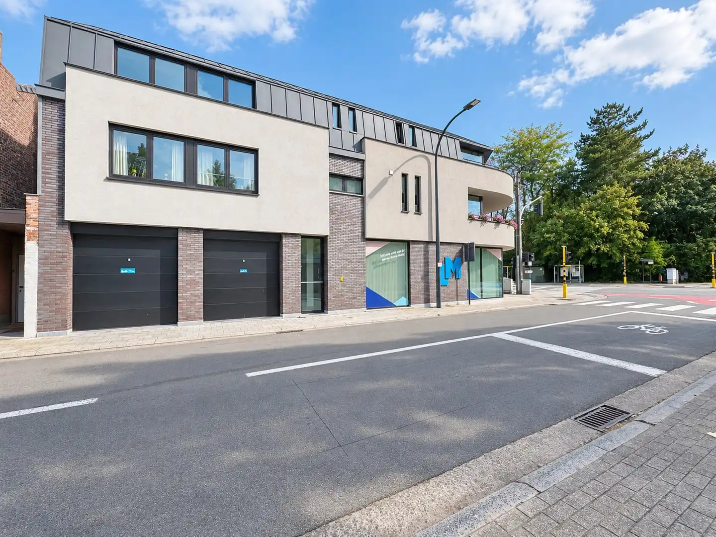 Ruim en lichtrijk 2slp-appartement met garage foto {{pictureIndex}}