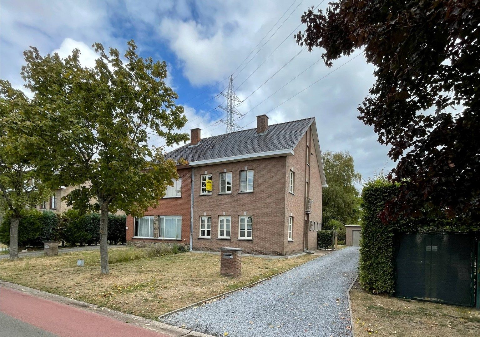 Ruime halfopen woning met 3 slaapkamers in Kiewit foto 5