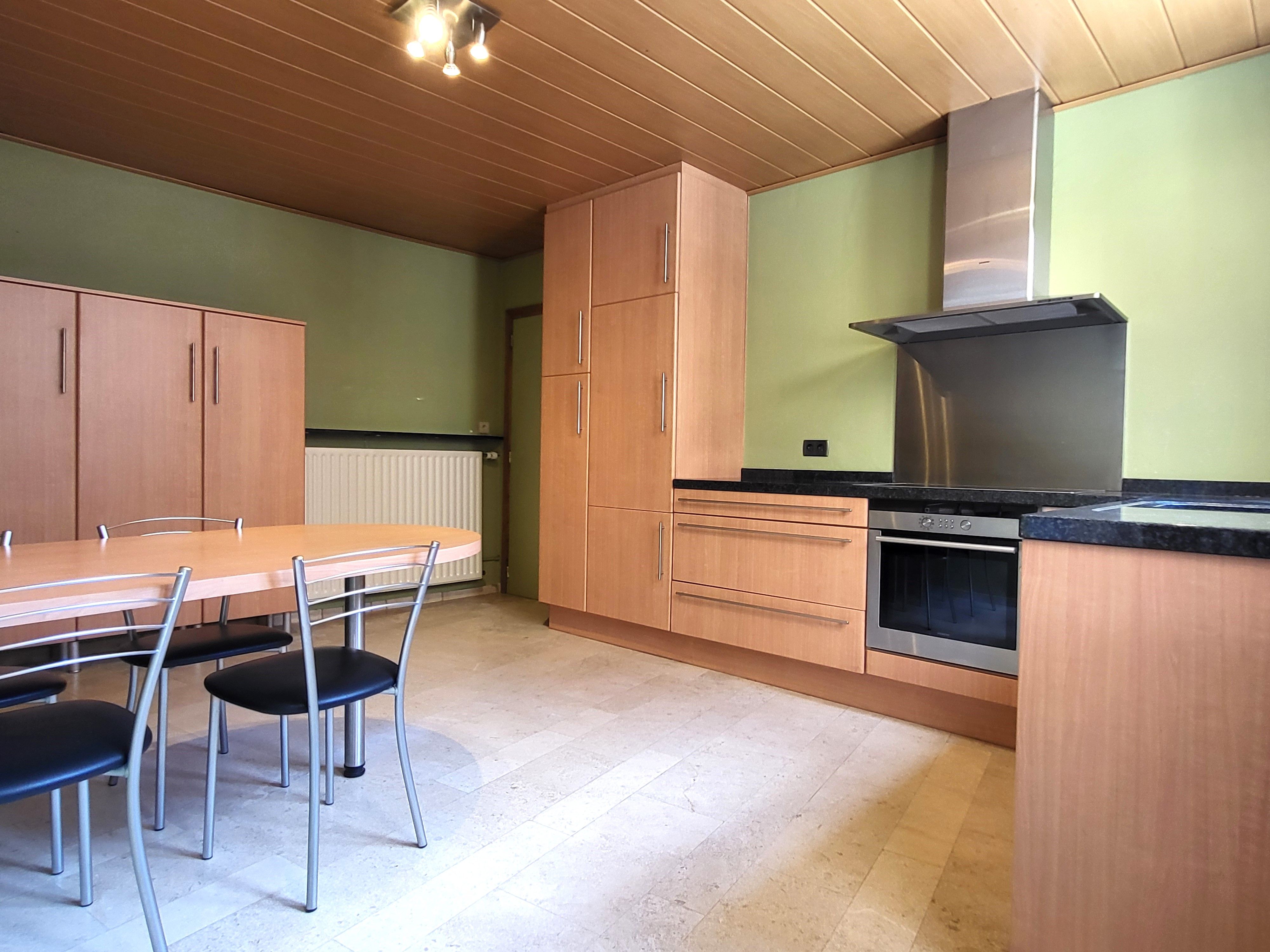 Prachtige burgerwoning op 950 m² met ruime garage en zuidgerichte tuin gelegen in de Vlaamse Ardennen.  foto 16