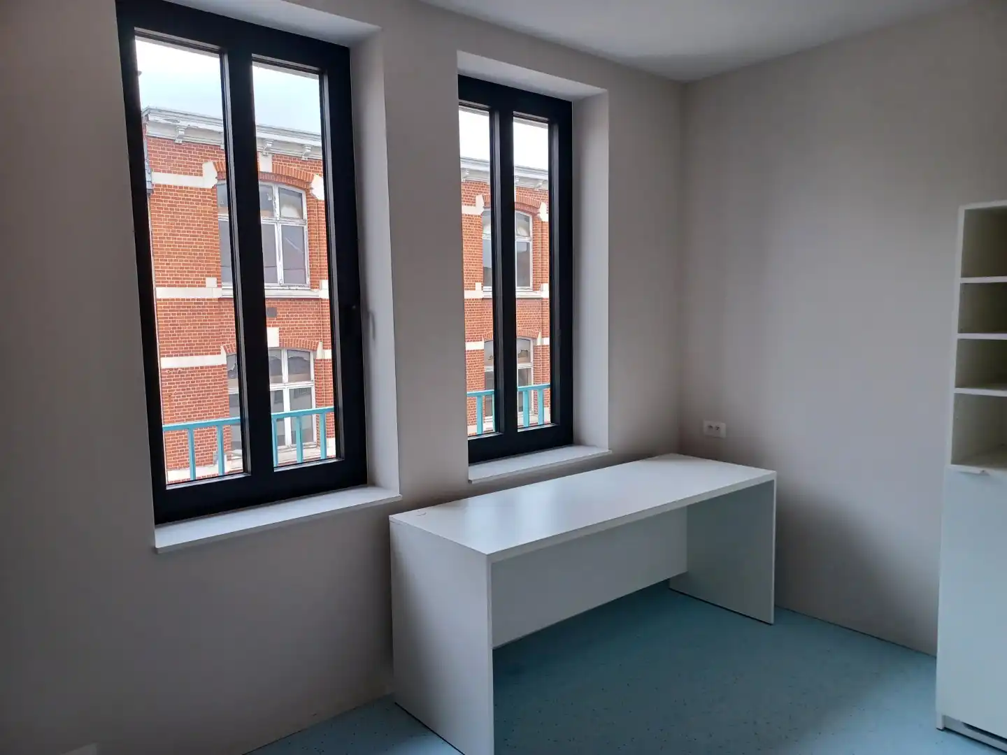 Studentenkamer vlakbij alle scholen, station en centrum foto 3
