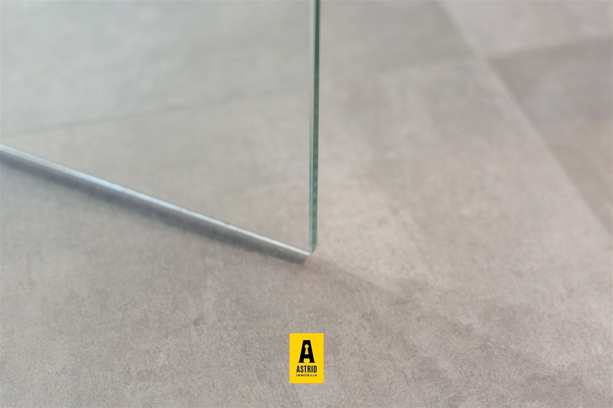 Luxueus (quasi nieuw) appartement vlakbij het strand!  foto 18