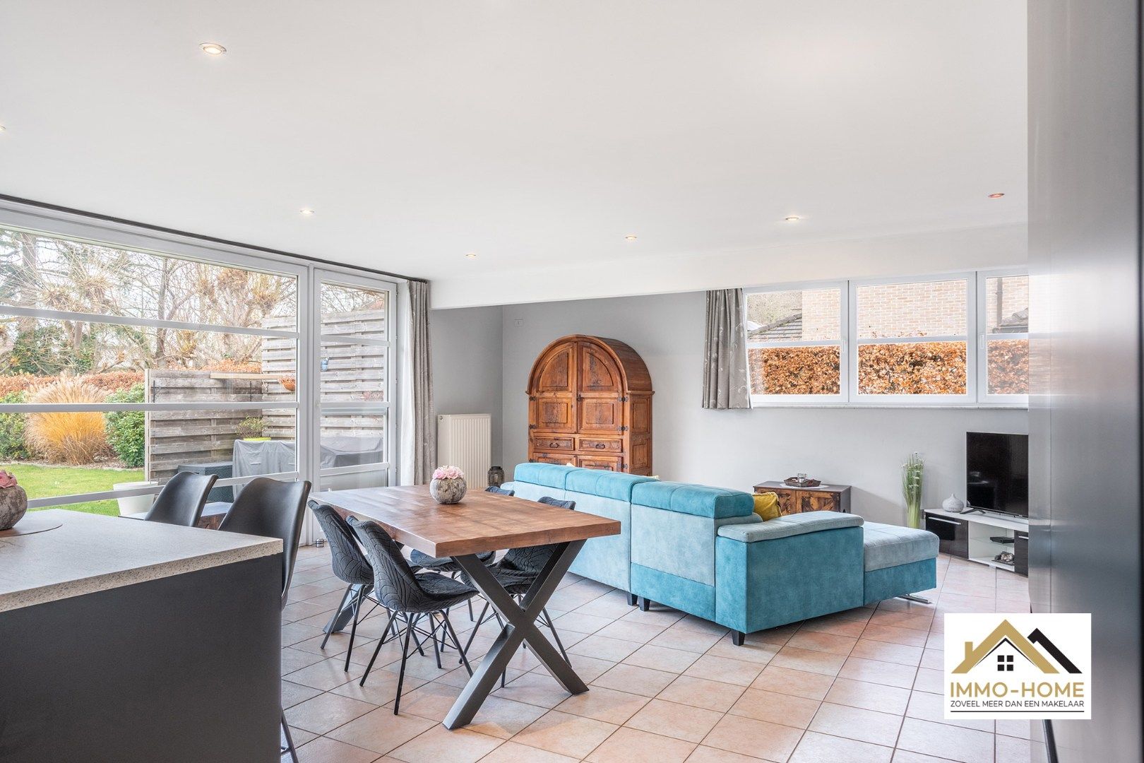 Instapklare woning met bureau/ winkelruimte  foto 5