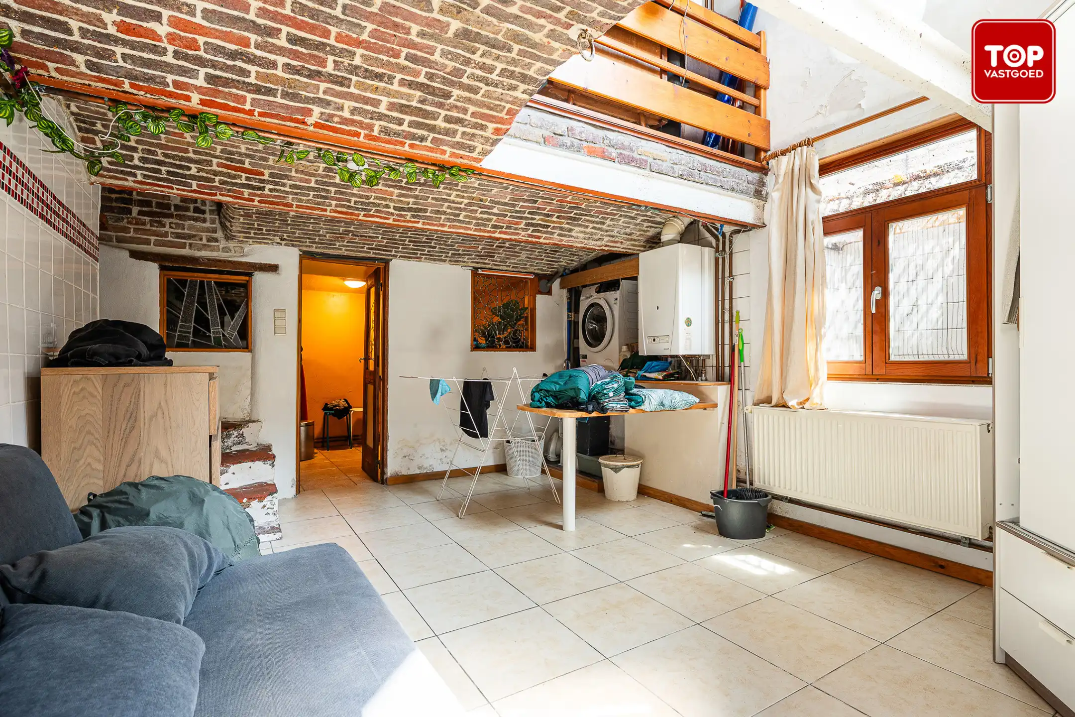 Charmante hoekwoning met 2 slaapkamers nabij centrum Gent foto 10