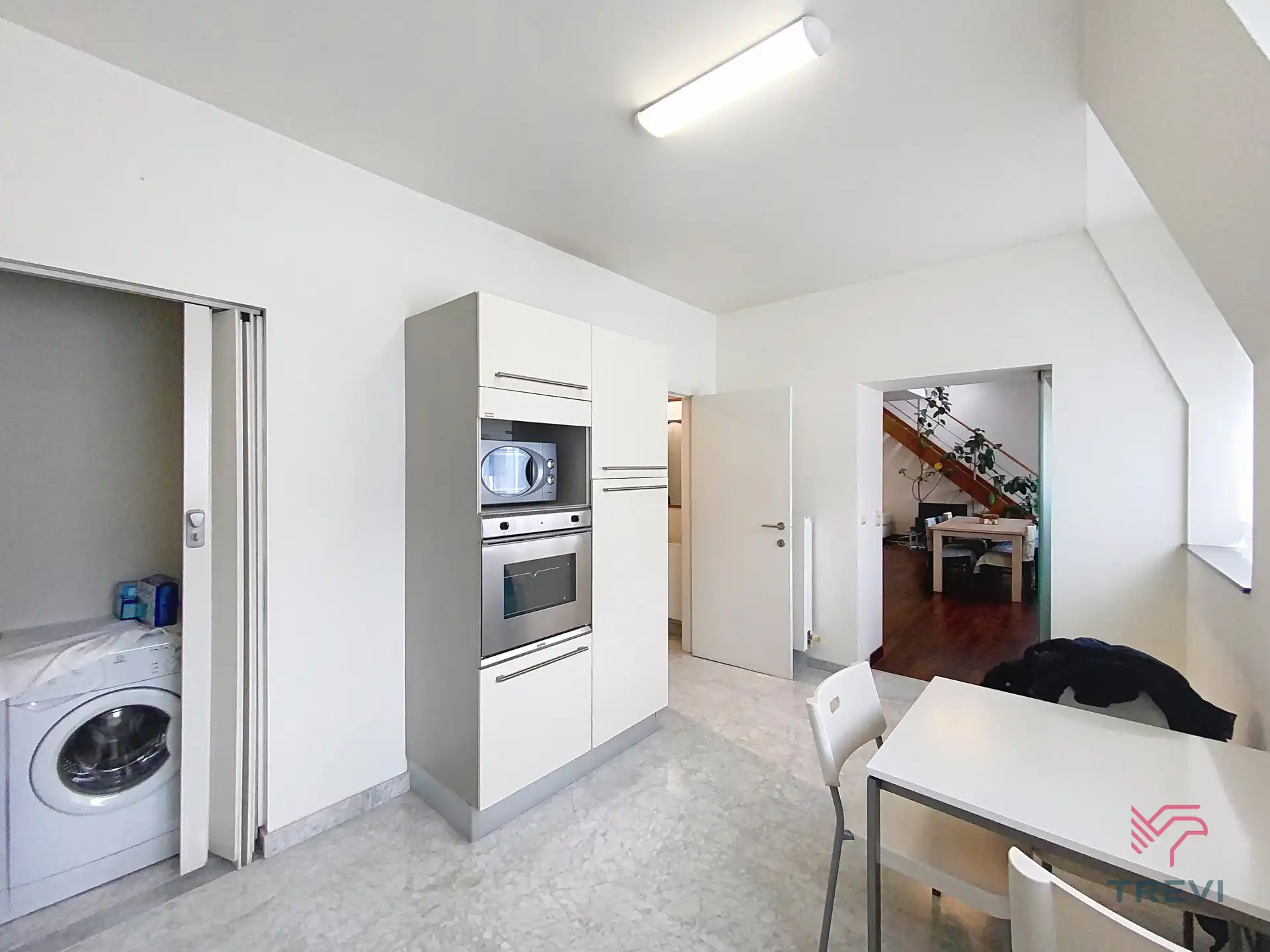 Mooie gemeubileerde duplex met 1 slaapkamer foto 6