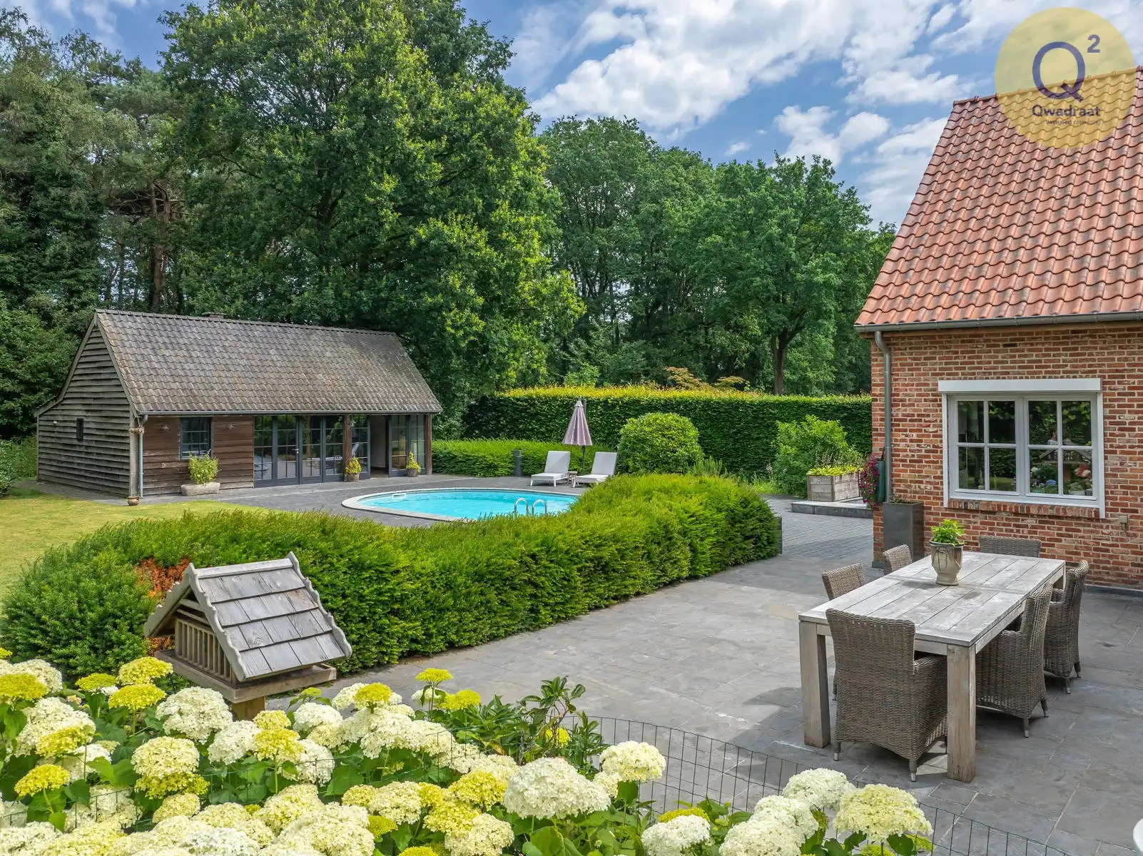 Rustig gelegen villa van met zwembad en poolhouse  foto 74
