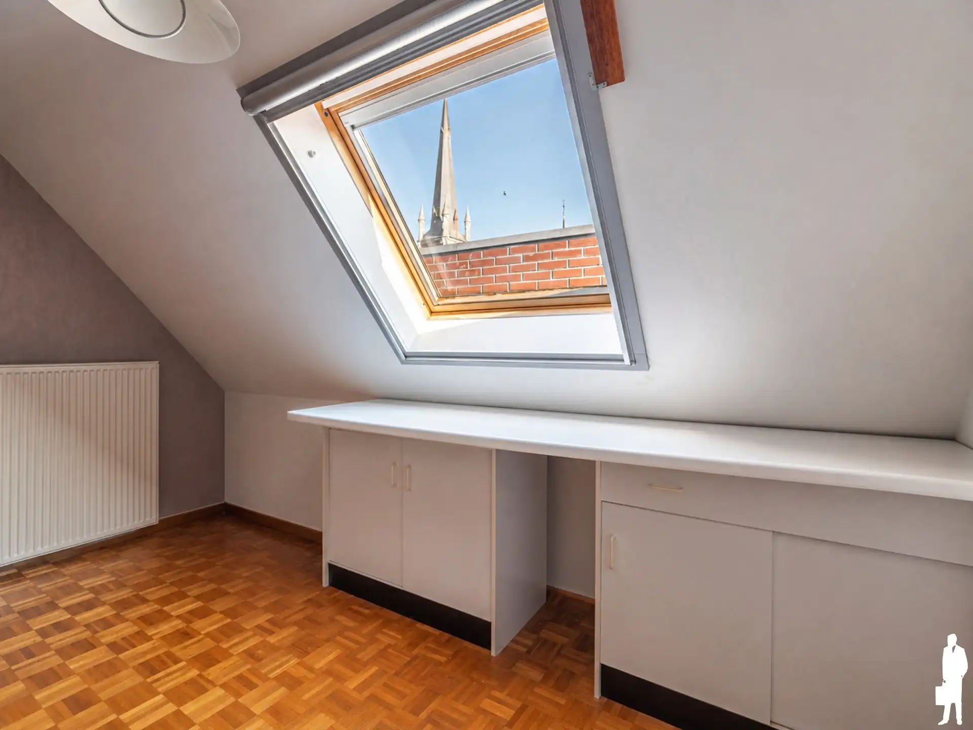 Ruime duplex met 4 slpk, 3 parkings en 3 bergingen foto 18