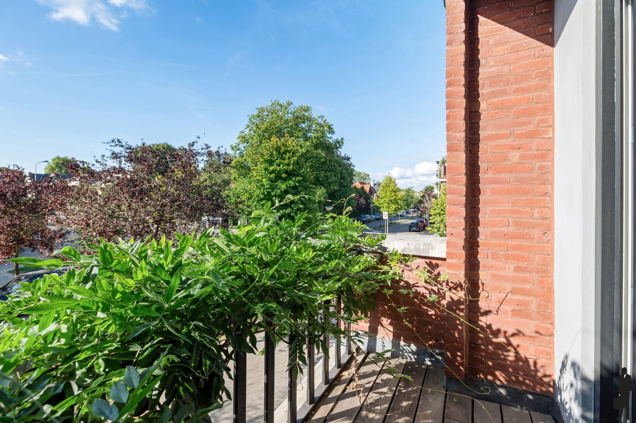 Gemeubeld appartement met terras en poetsdienst. foto 12