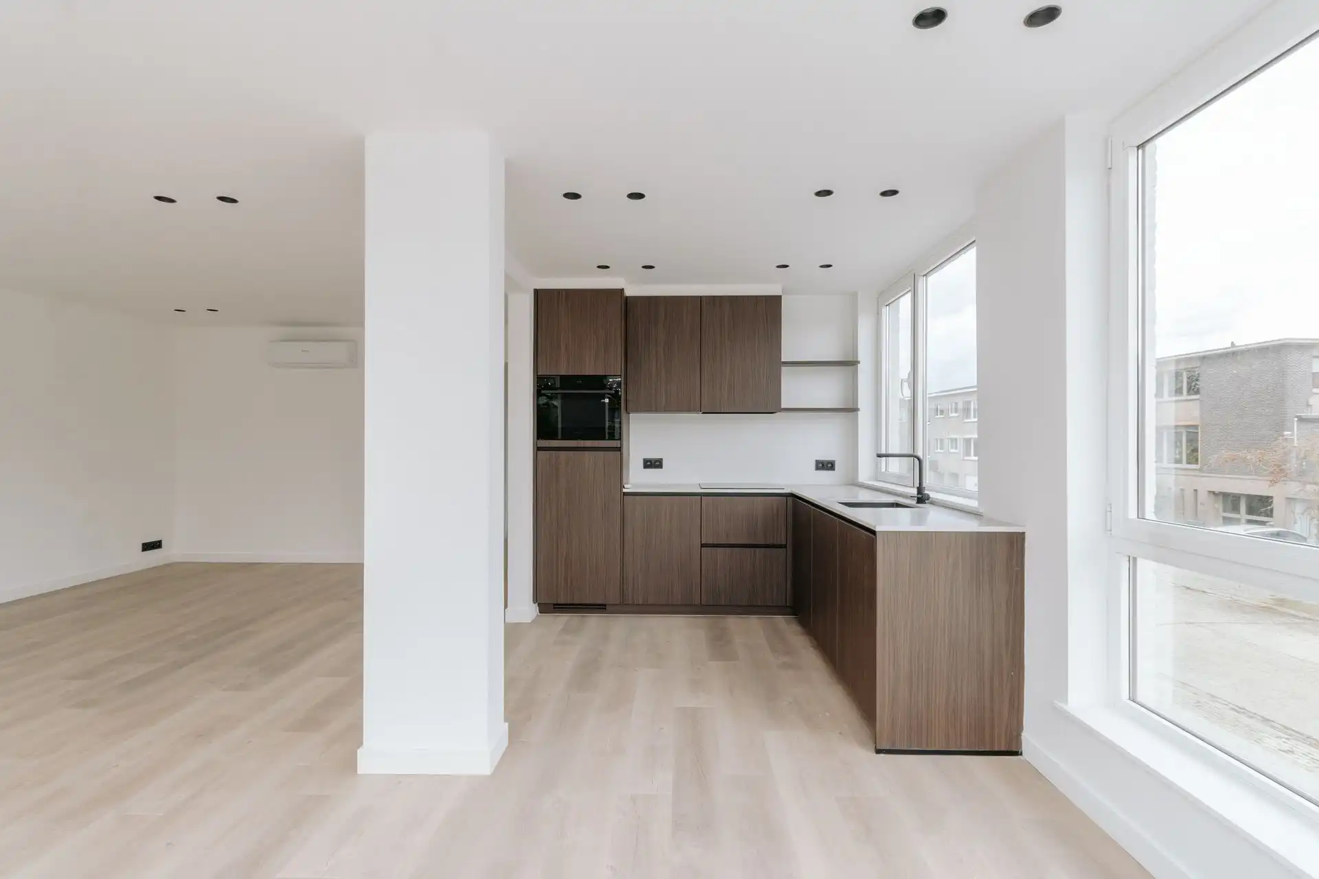 Instapklaar appartement met parking in Gillegomwijk! foto 6