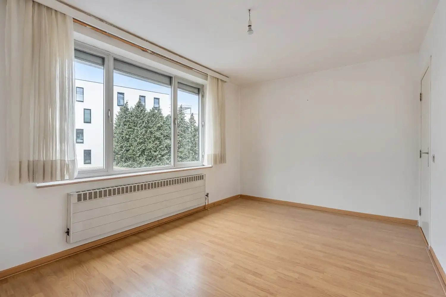 Gunstig gelegen appartement met 2 slaapkamers en 2 autostaanplaatsen foto 13