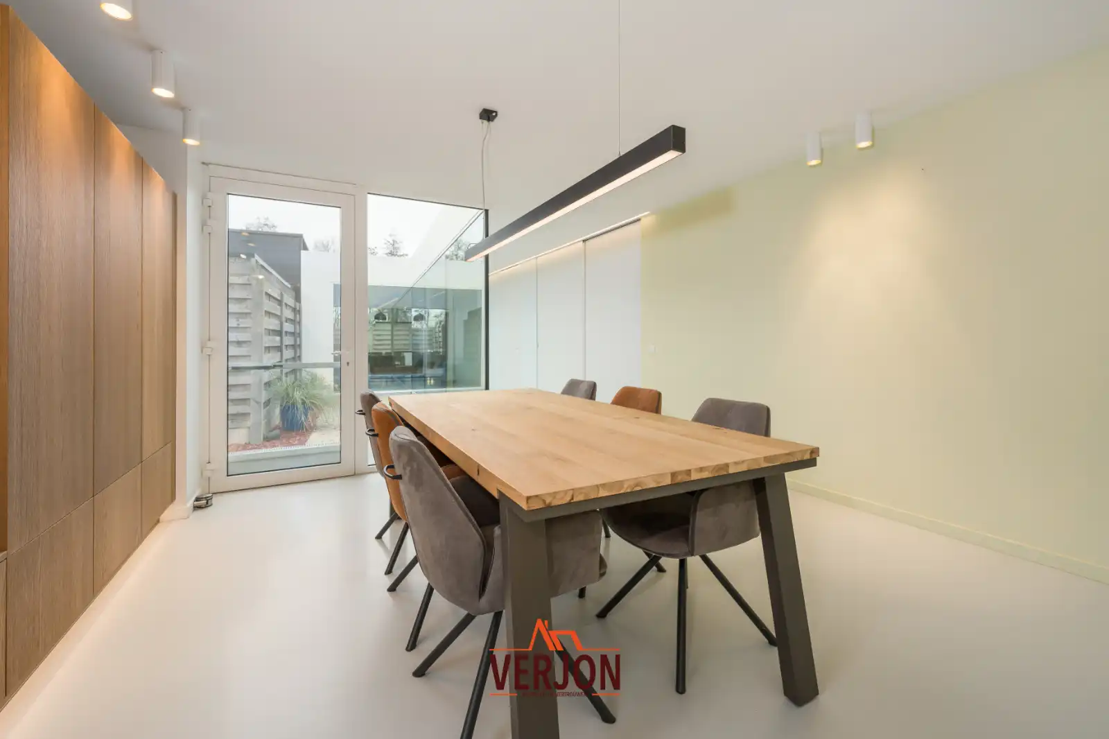 Magnifiek afgewerkte woning foto 2