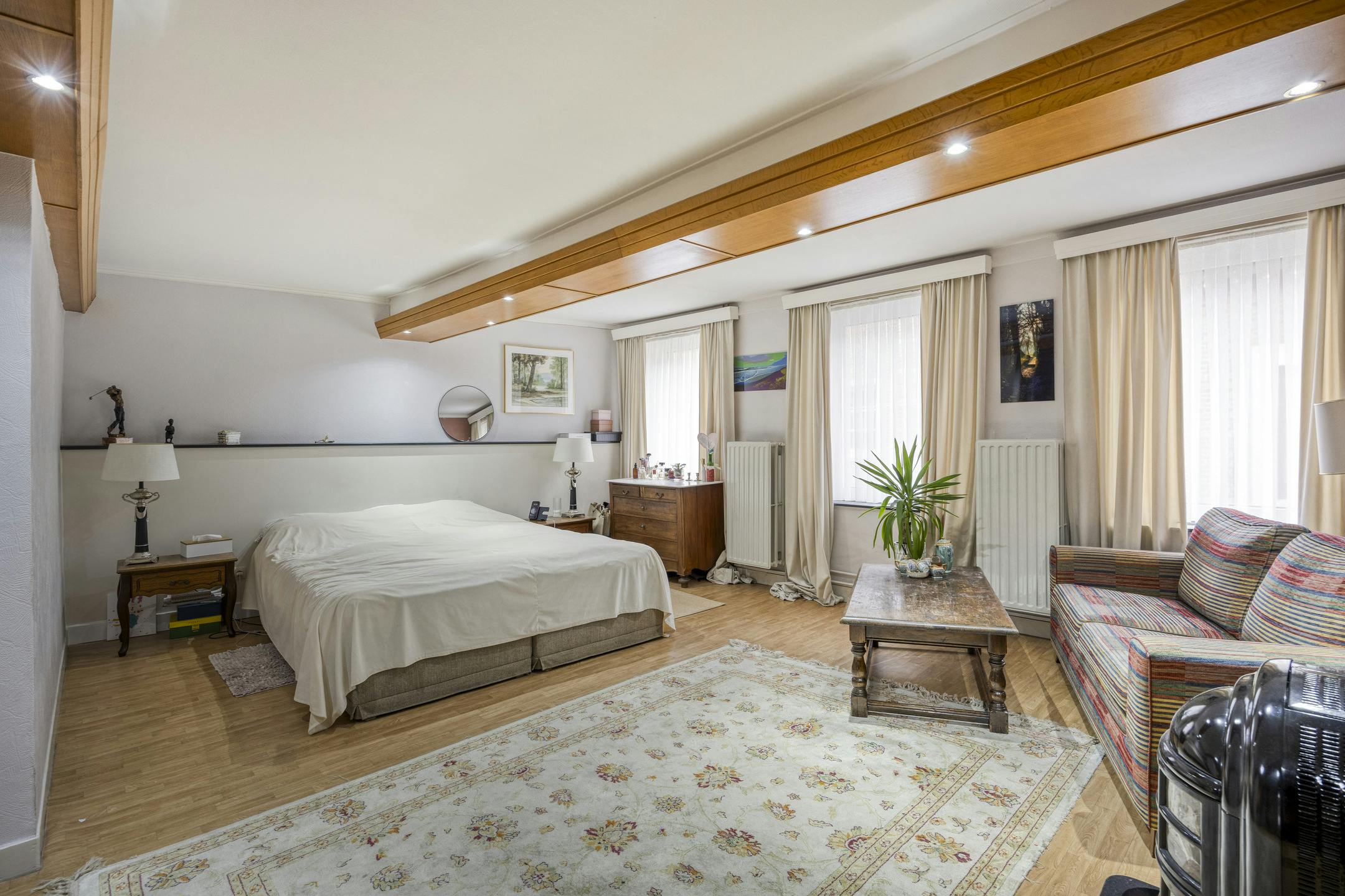 Uniek handelshuis met ruime garage in het hartje Borgloon foto 11