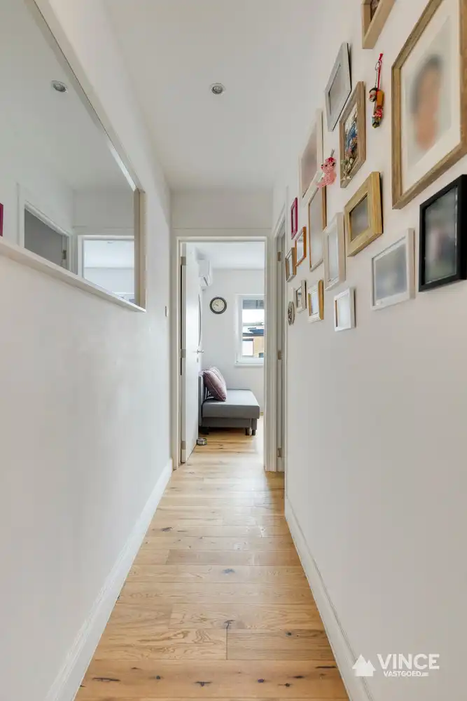 Volledig gerenoveerde en instapklare woning met terras foto 15