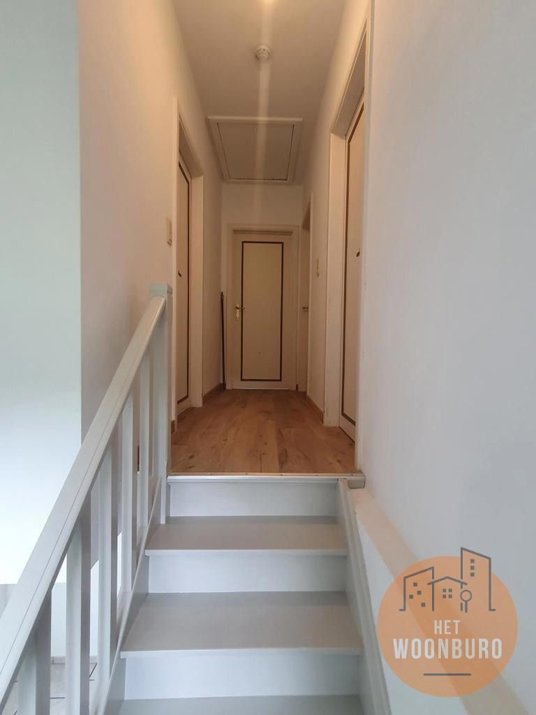 Woning open bebouwing met garage en tuin foto 13