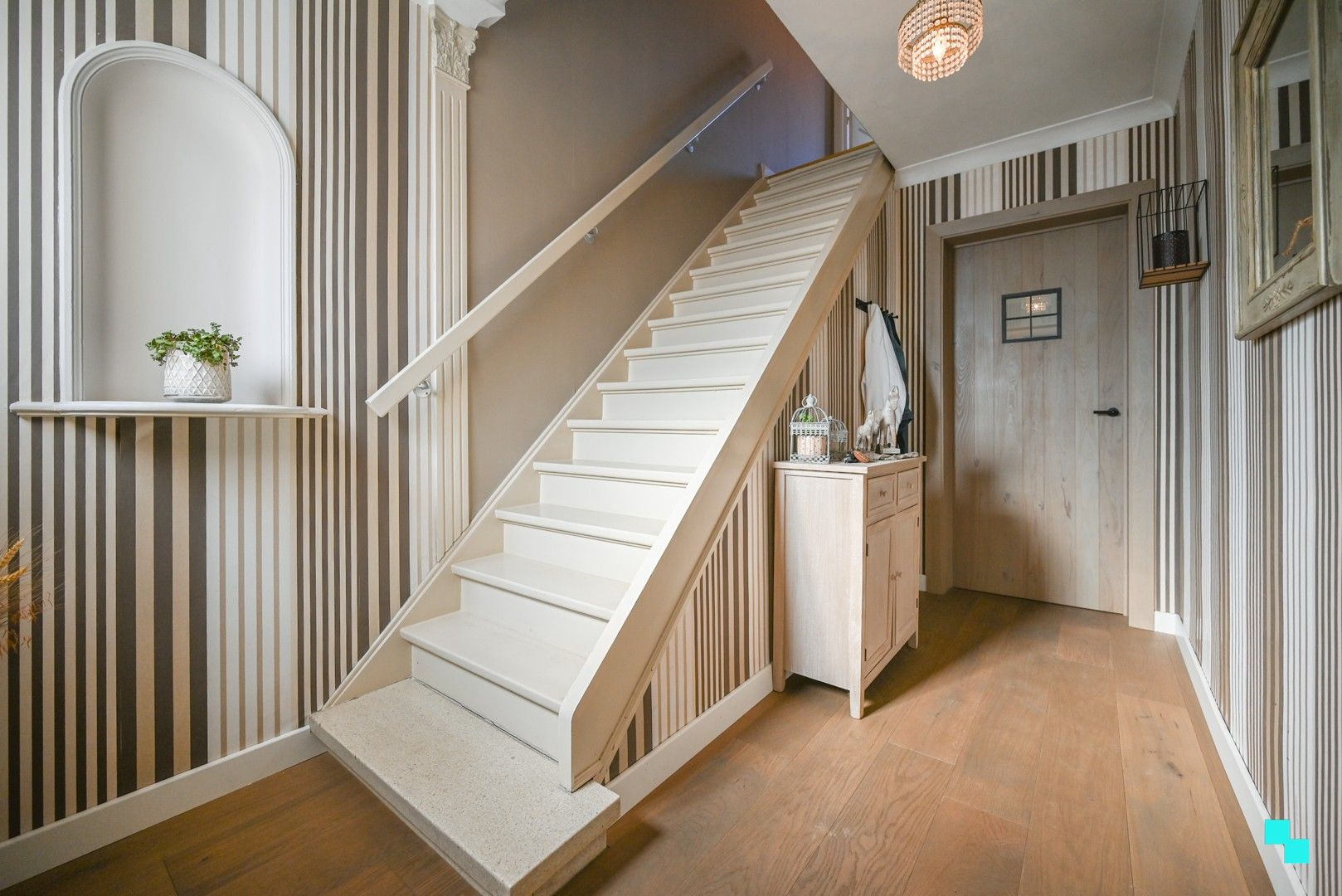 Instapklare ééngezinswoning met drie slaapkamers te Ingelmunster foto 3