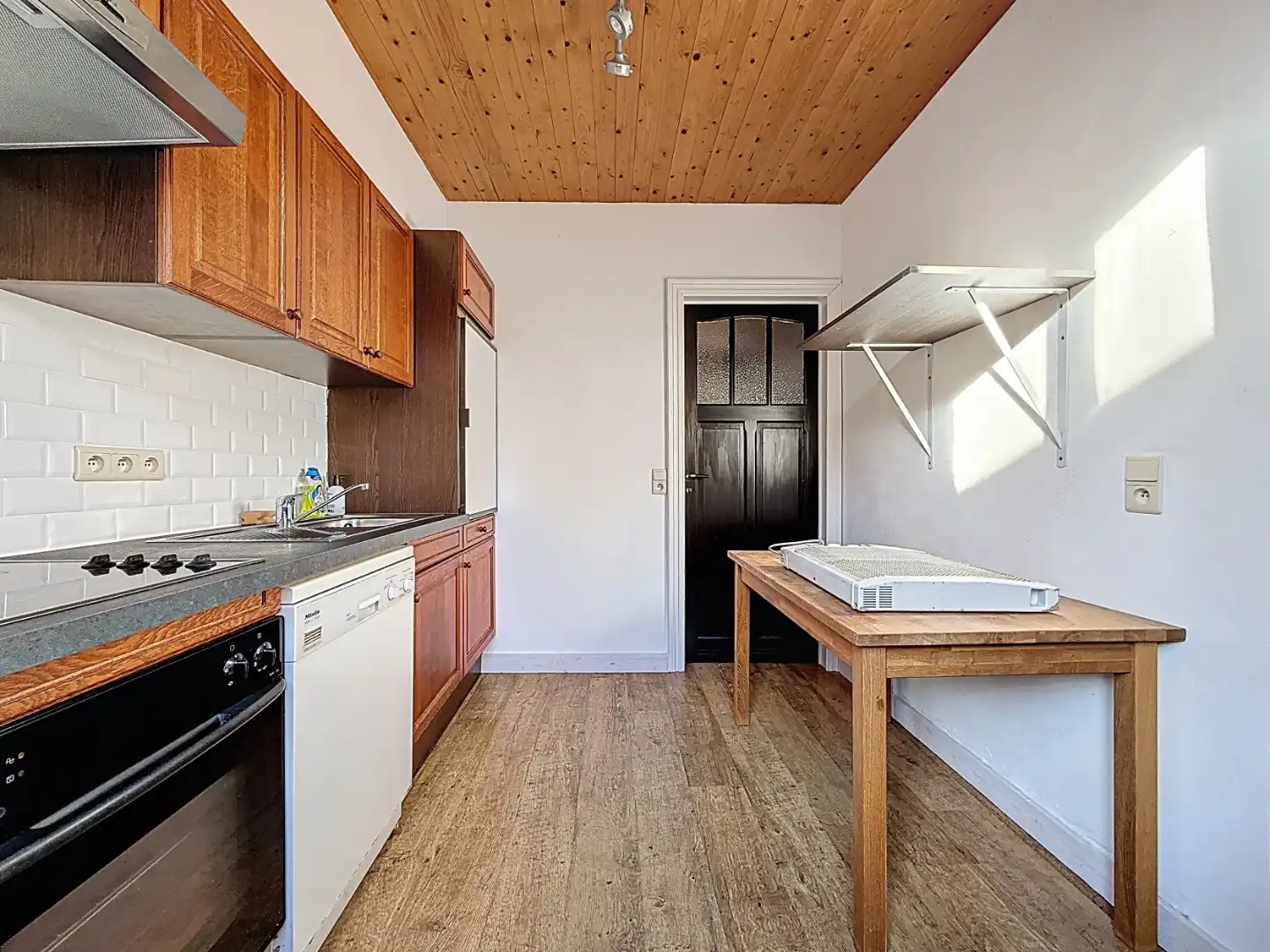 Handelspand met woonst en veel potentieel op toplocatie in Nieuwpoort-Stad foto 9