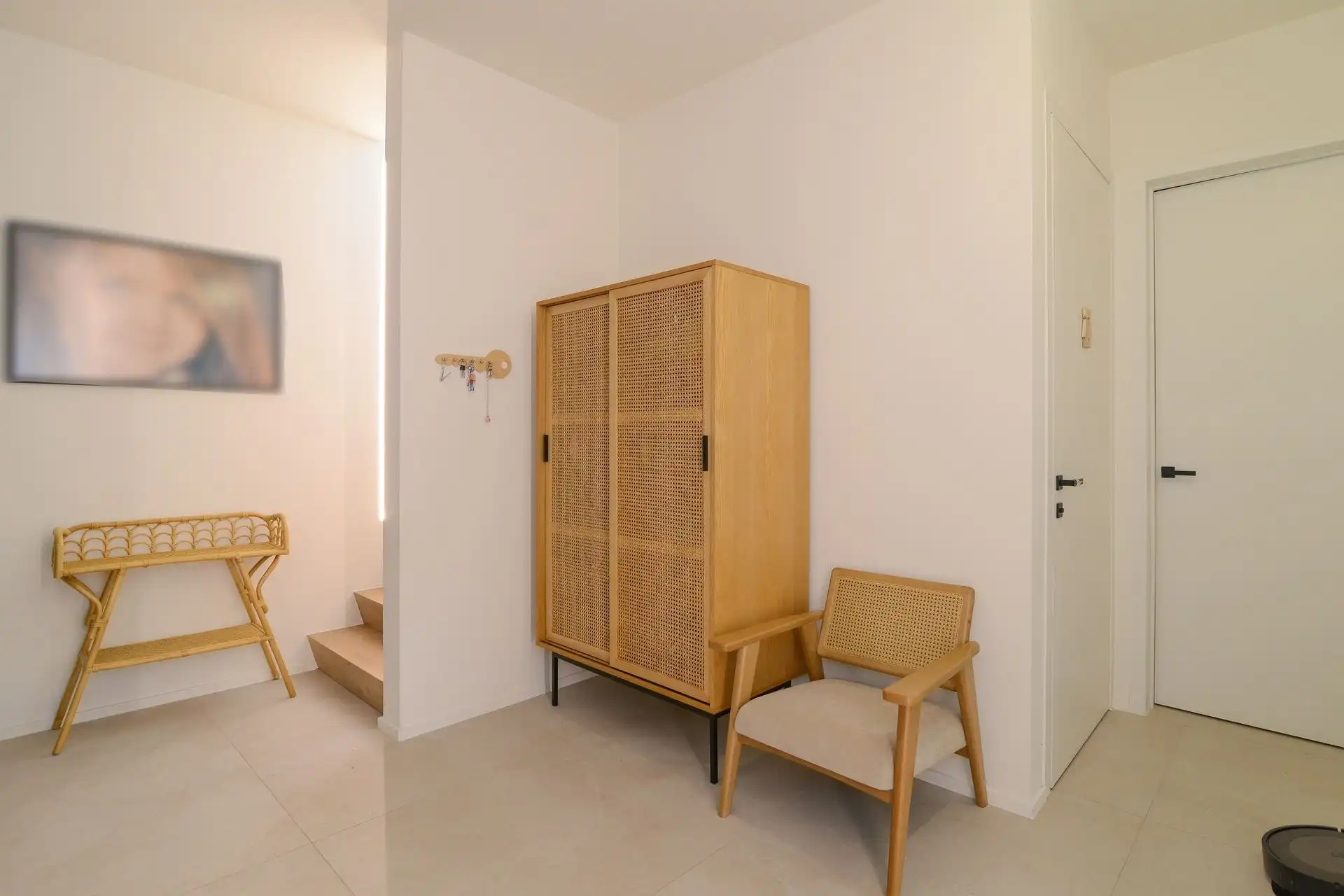 Stijlvolle en instapklare vrijstaande woning op een doodlopende straat  foto 4