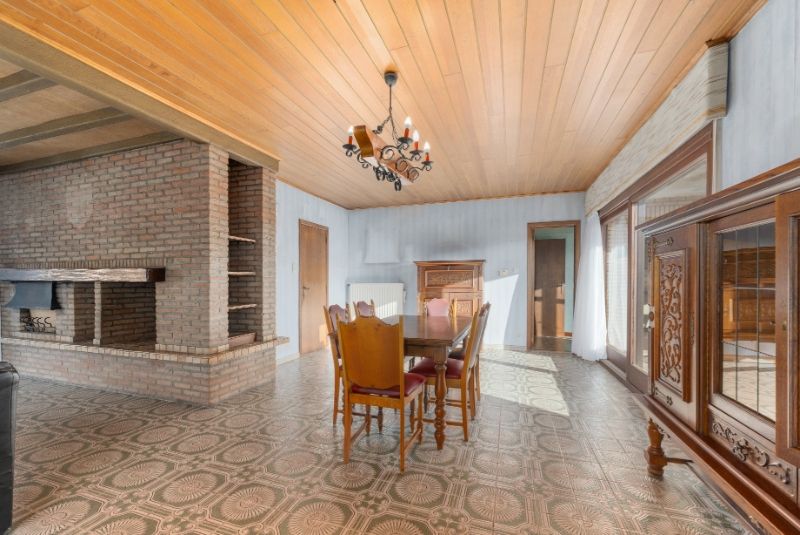 Goed gelegen ruime woning 3 slaapkamers op 671m²! foto 6