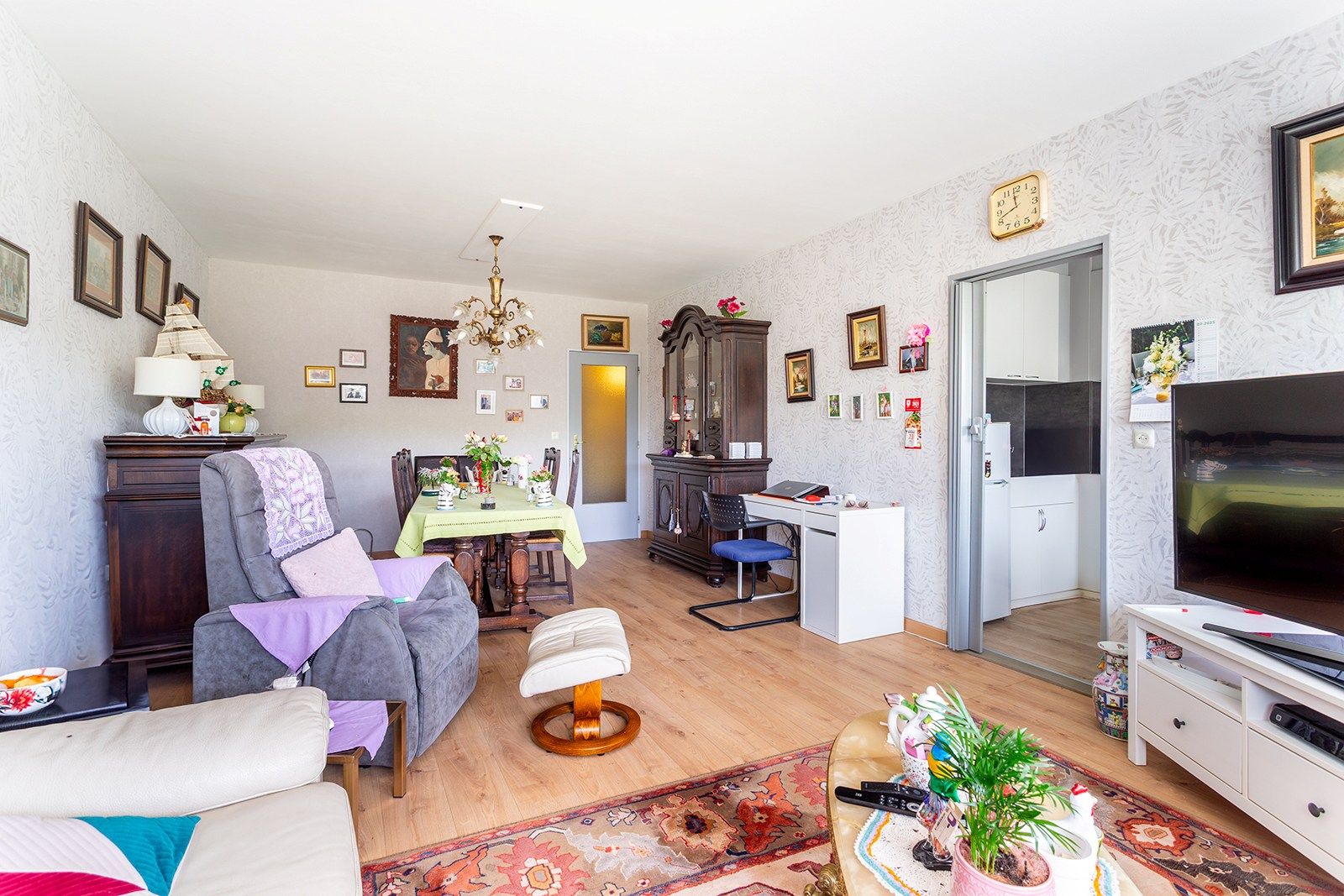 Vernieuwd appartement op de 2de verdieping foto 4