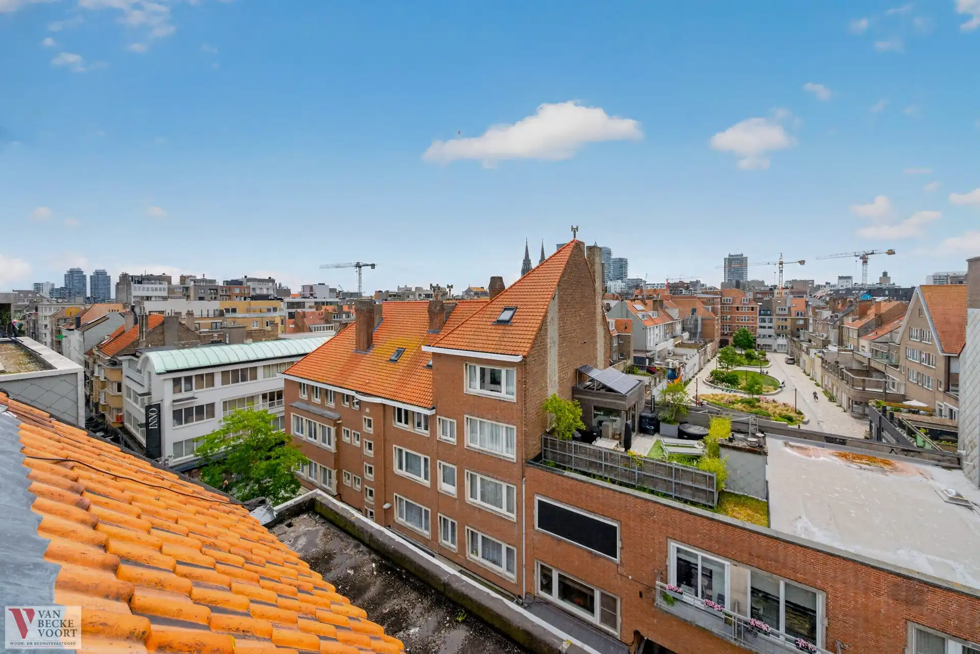 Penthouse met prachtige vergezichten in het hart van Oostende foto {{pictureIndex}}