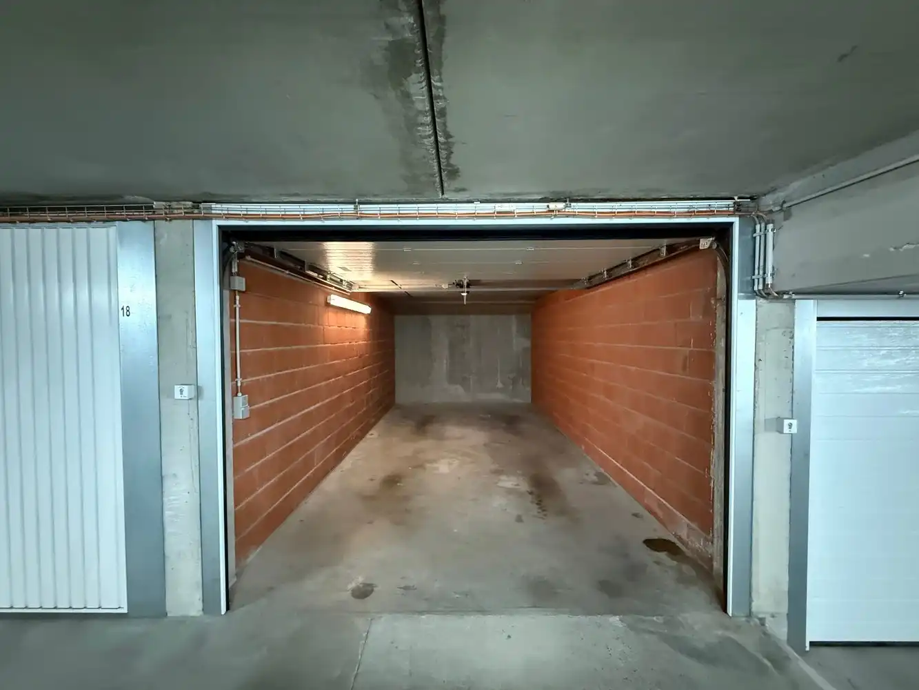 RESIDENTIE MODENA BOX 19 foto {{pictureIndex}}