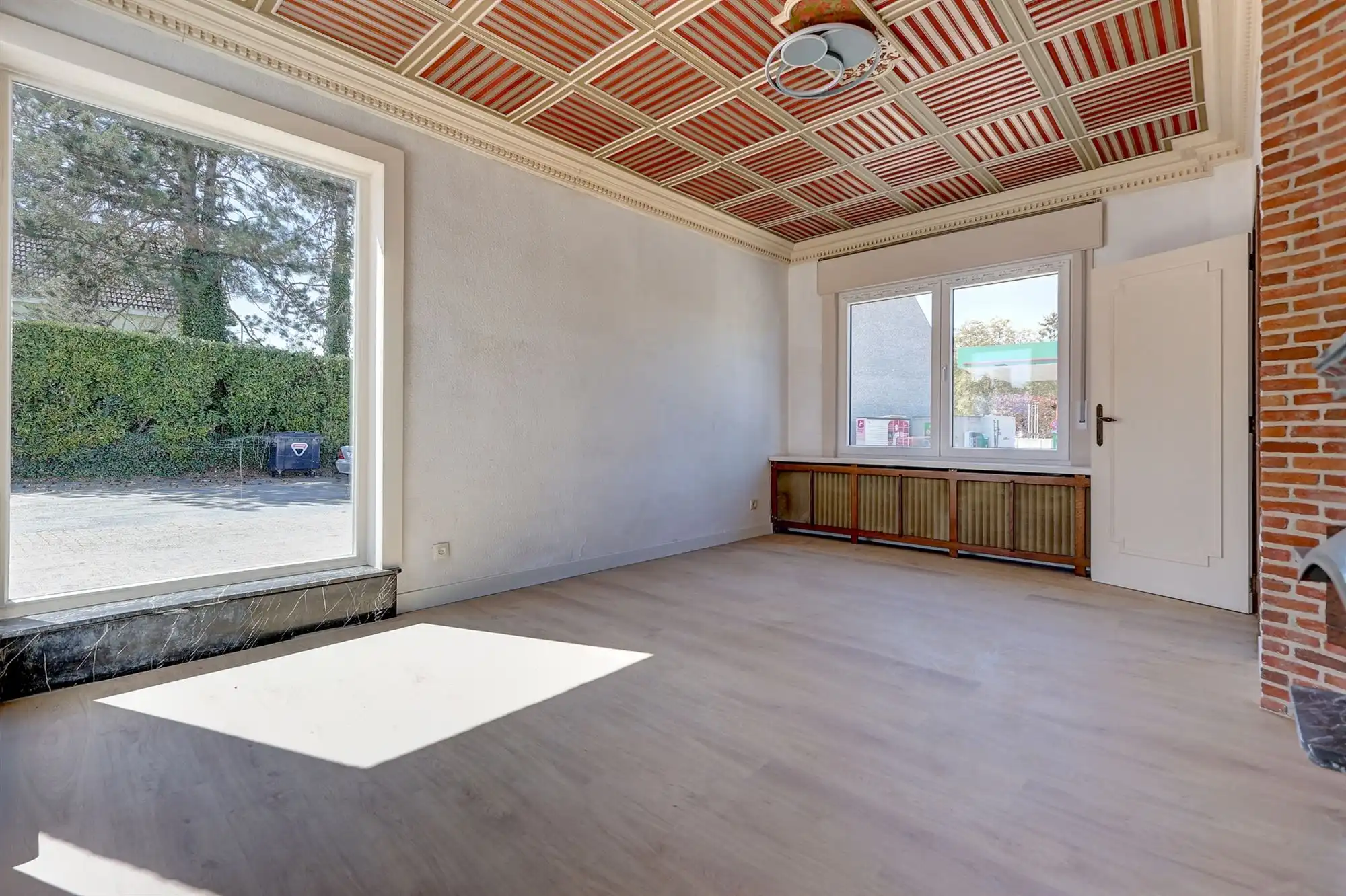 Ruime woning met magazijn van 302m²+ winkel foto 13