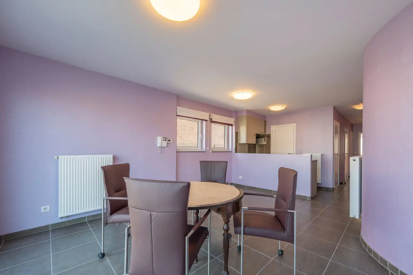 Knus appartement met 2 slaapkamers en terras foto 2