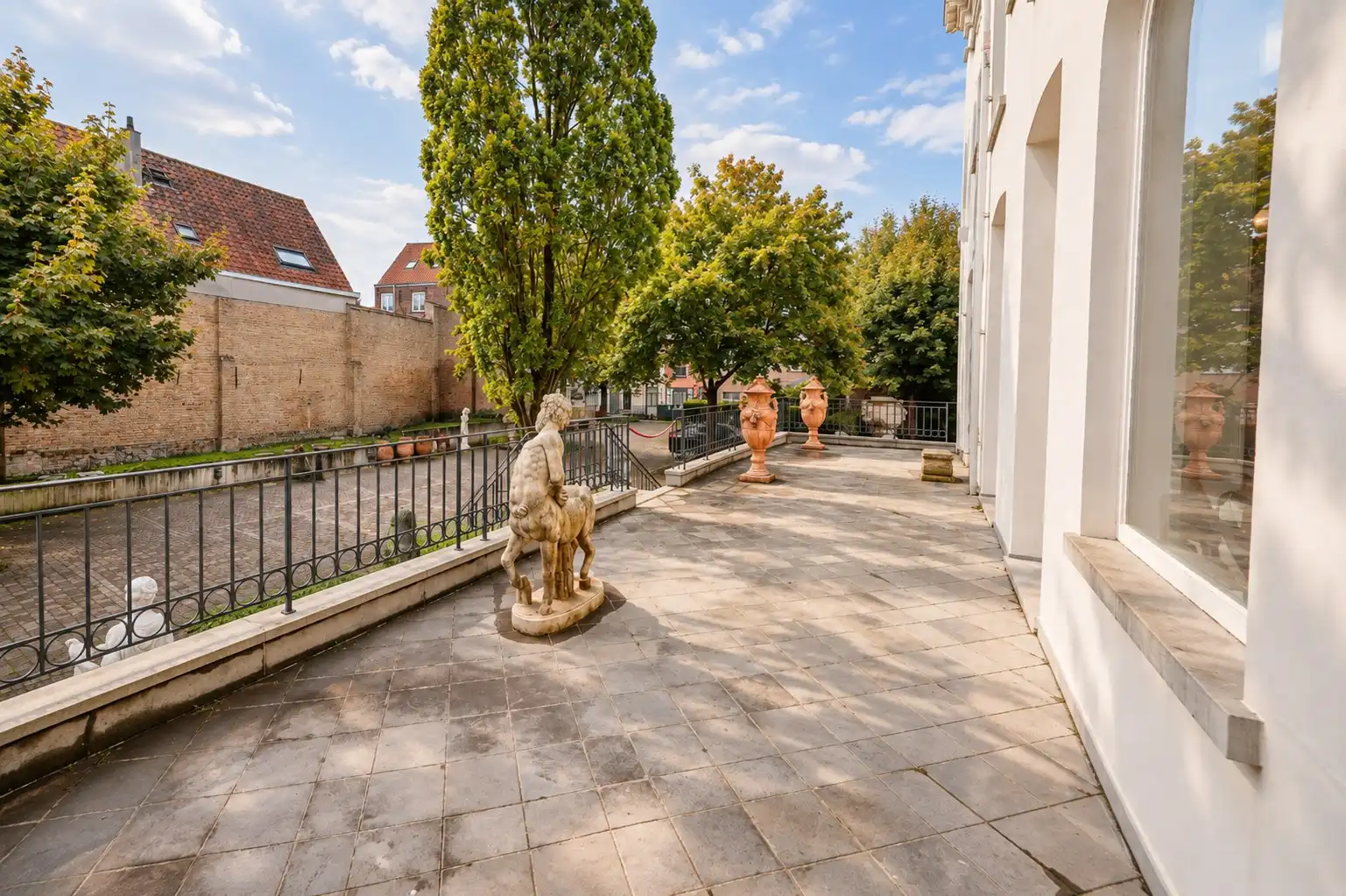 IMPOSANT KARAKTERVOL NEOCLASSICISTISCH HERENHUIS foto 20