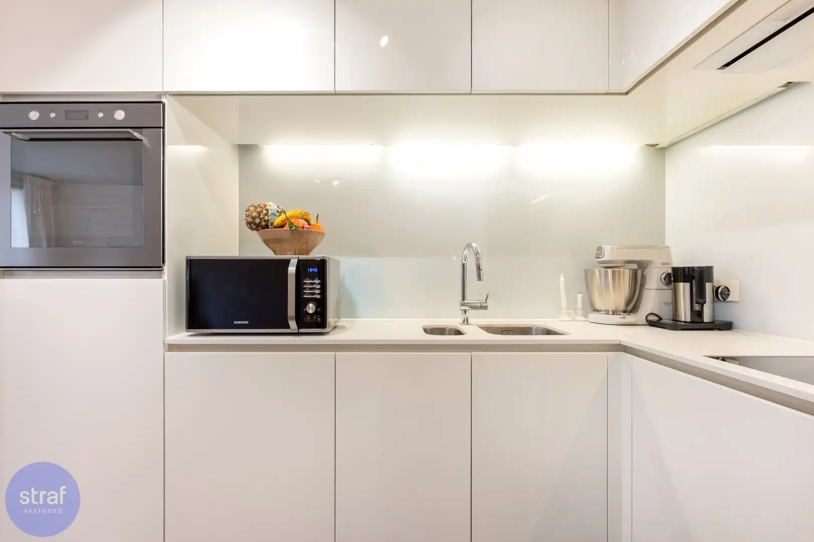 Twee slaapkamers, autostaanplaats, Galgenweel én hartje Antwerpen op één plek foto 7