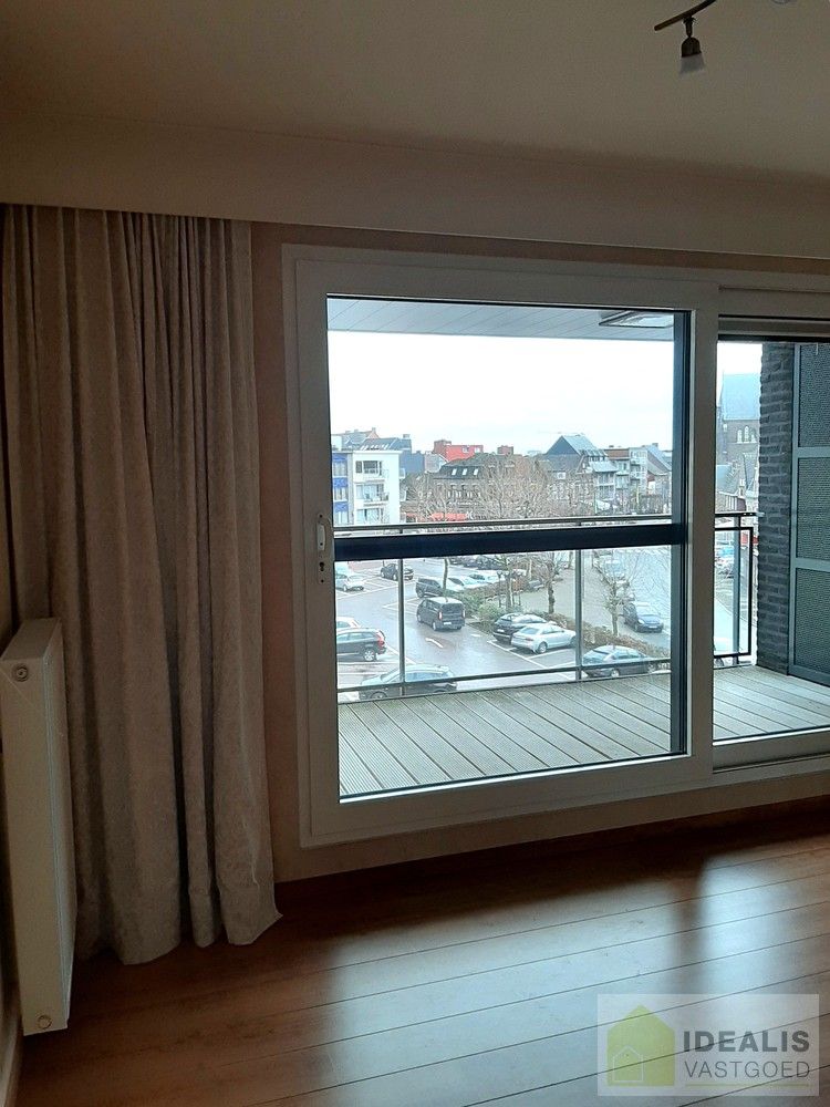 Ruim instapklaar appartement met 2 slaapkamers in hartje Neerpelt foto 4