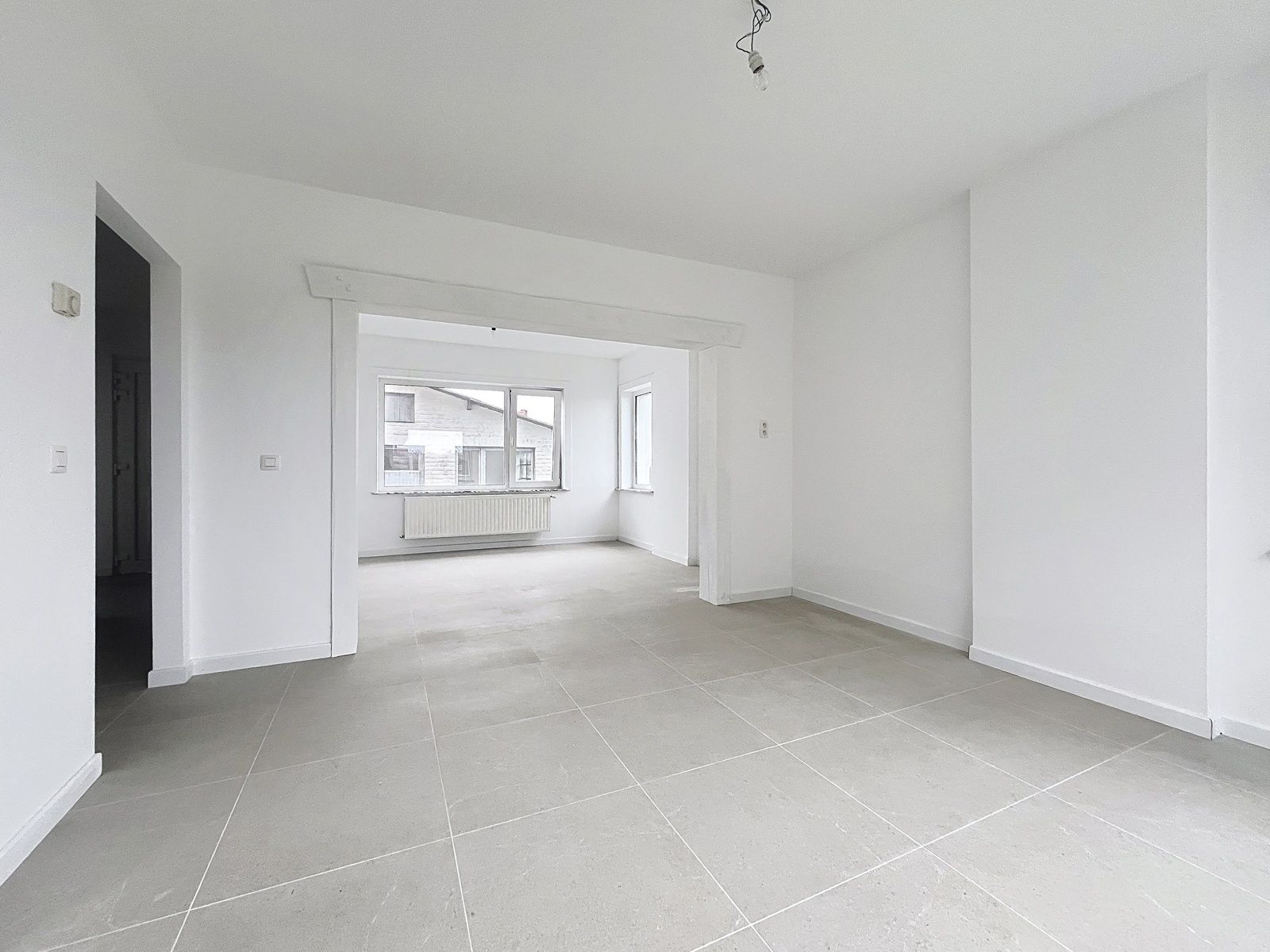 Instapklare gerenoveerde woning 3 slpks - tuin en garage foto 6