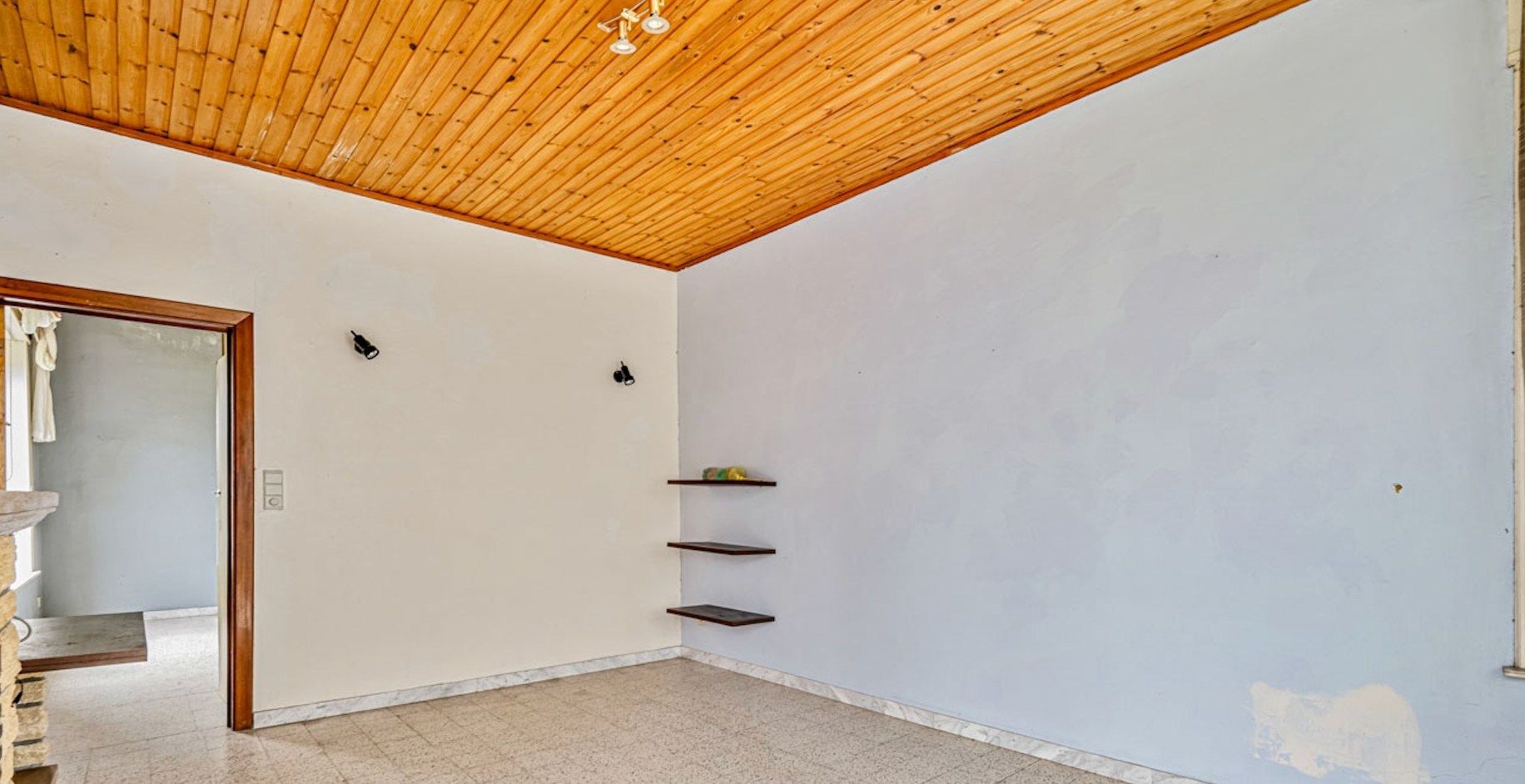 Twee te renoveren woningen onder 1 dak foto 12