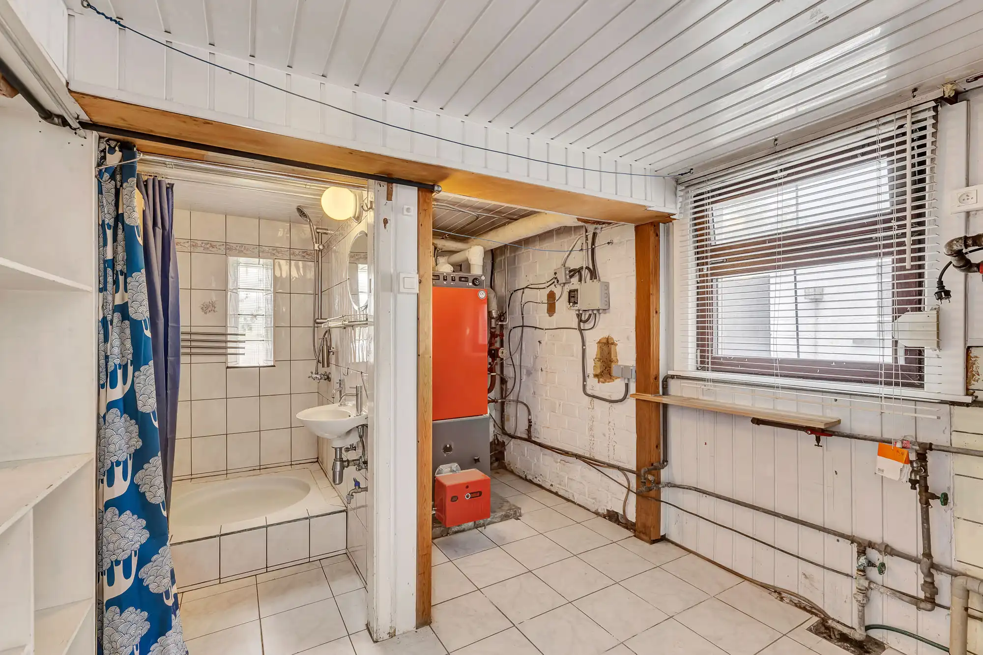 Goed onderhouden woning met garage en tuin foto 16