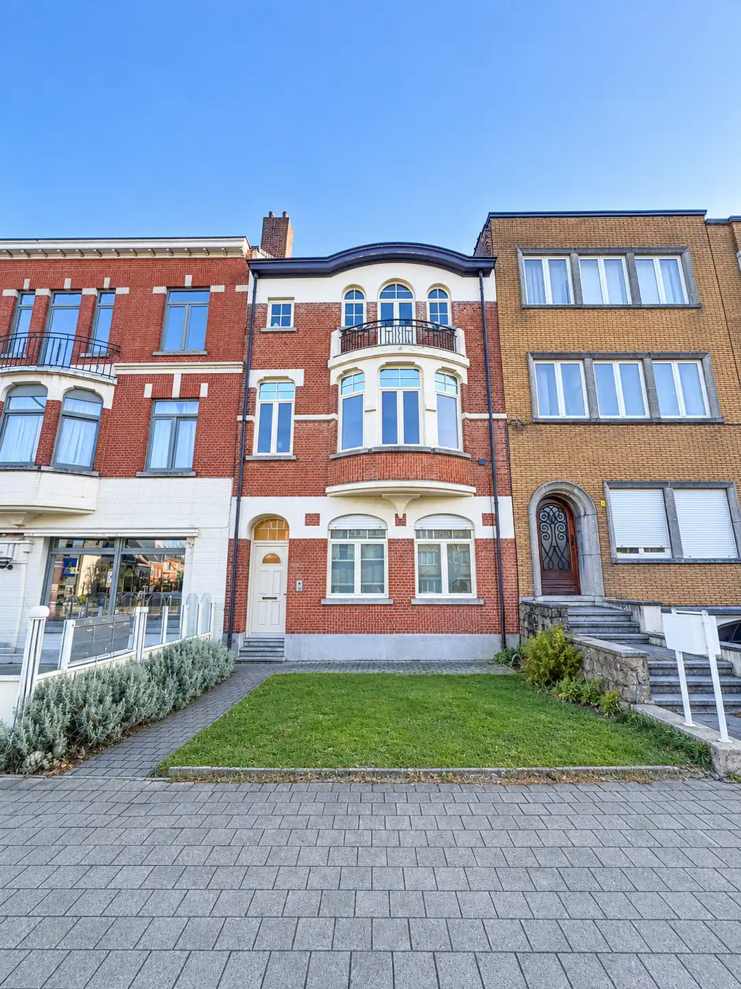 Luxe gelijkvloersappartement met stadstuin en garage box foto 9