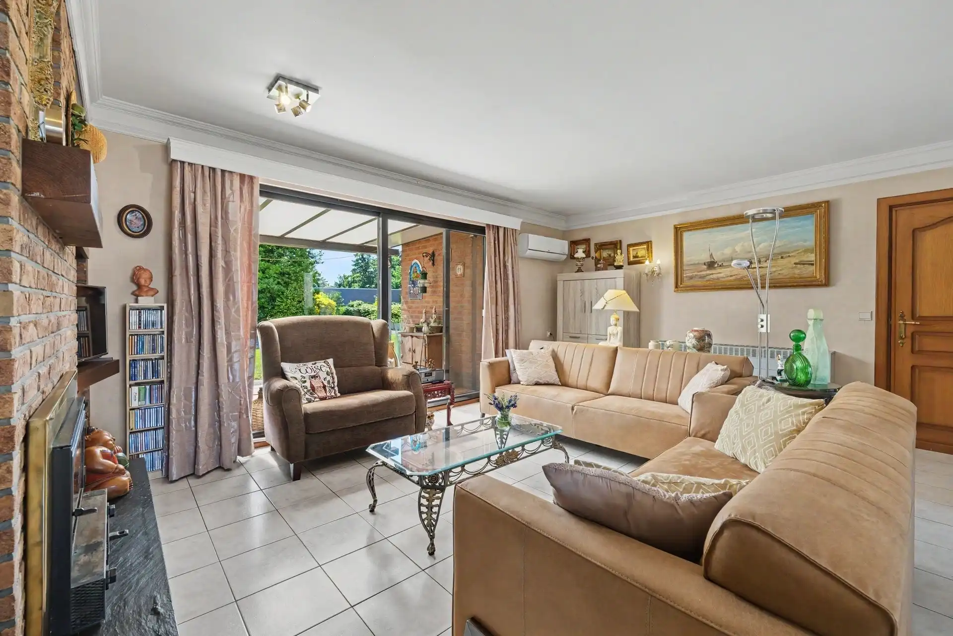 Ruime laagbouwwoning op een mooi perceel van 1.373m² foto 5