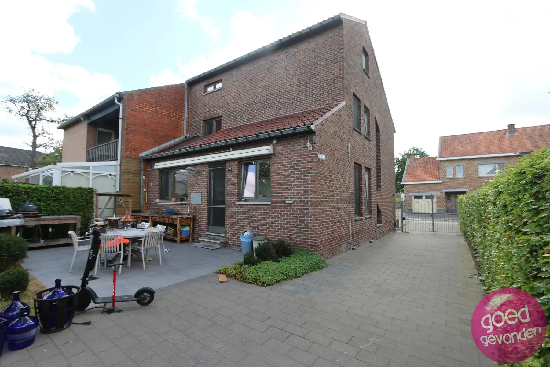 GEZINSWONING - HOB - 3 SLK - TUIN - TERRASSEN - PARKING foto 13