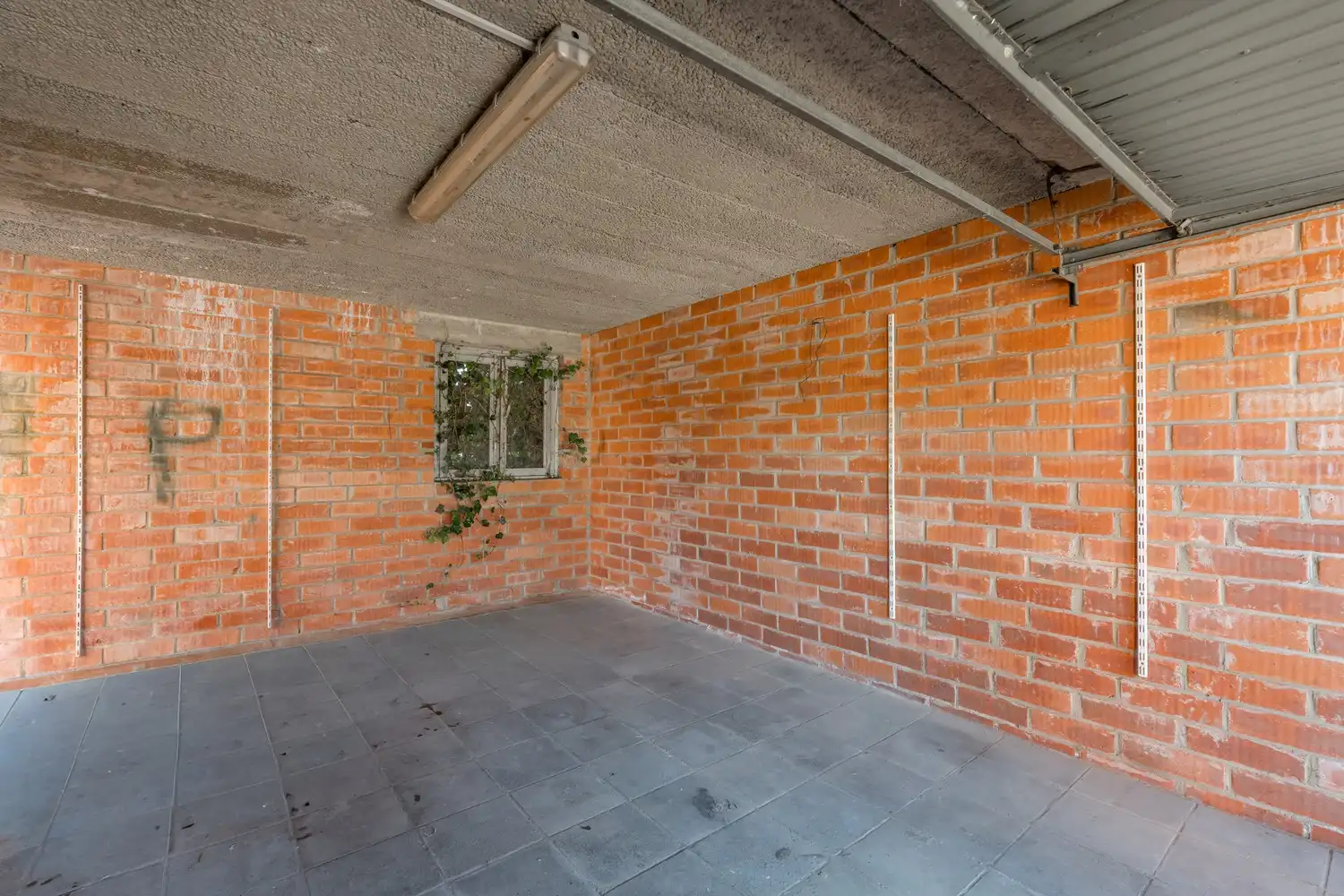 Volledig gerenoveerde ruime gezinswoning in het hart van Eksel foto 25