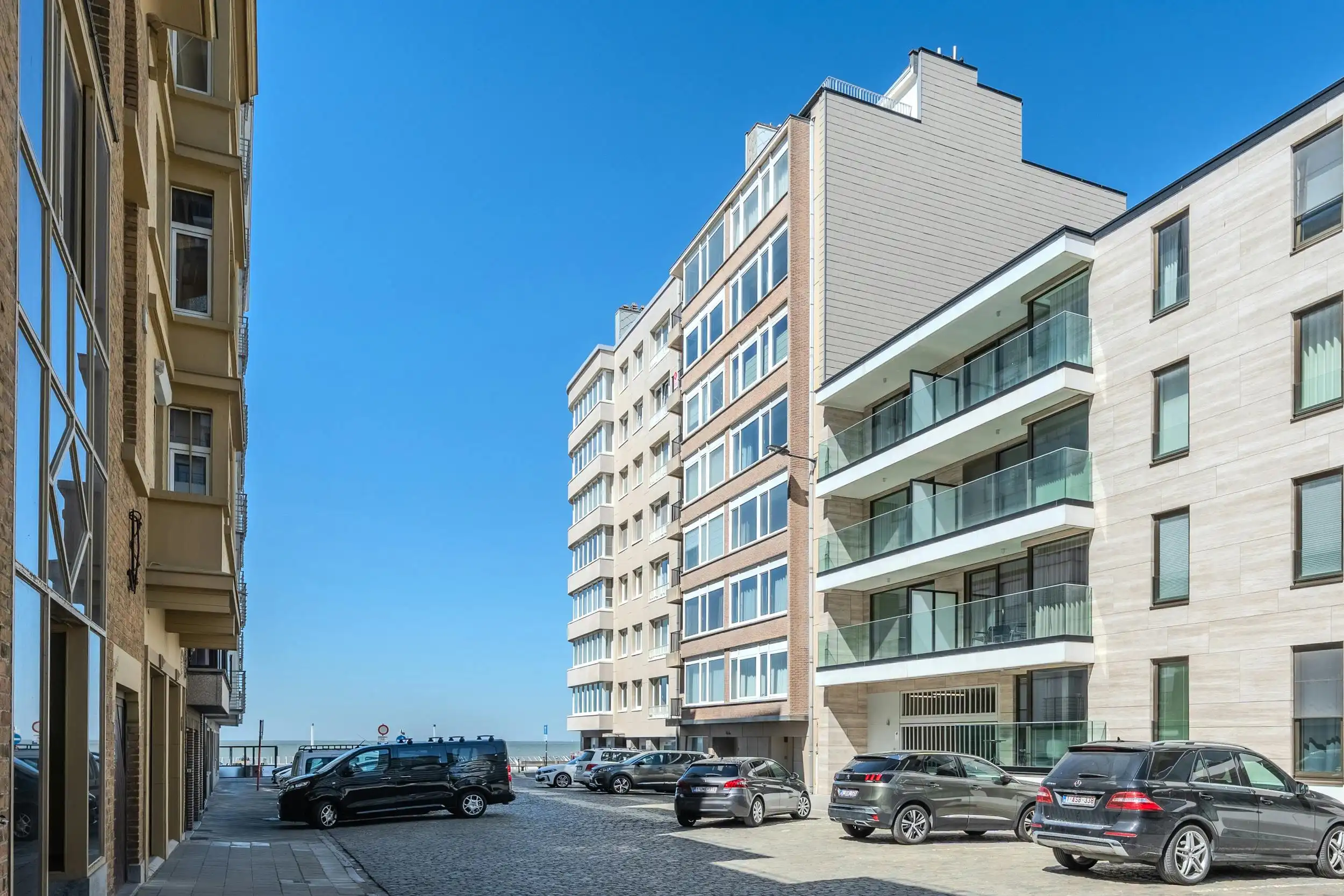 Instapklaar appartement met lateraal zeezicht te Mariakerke foto 17