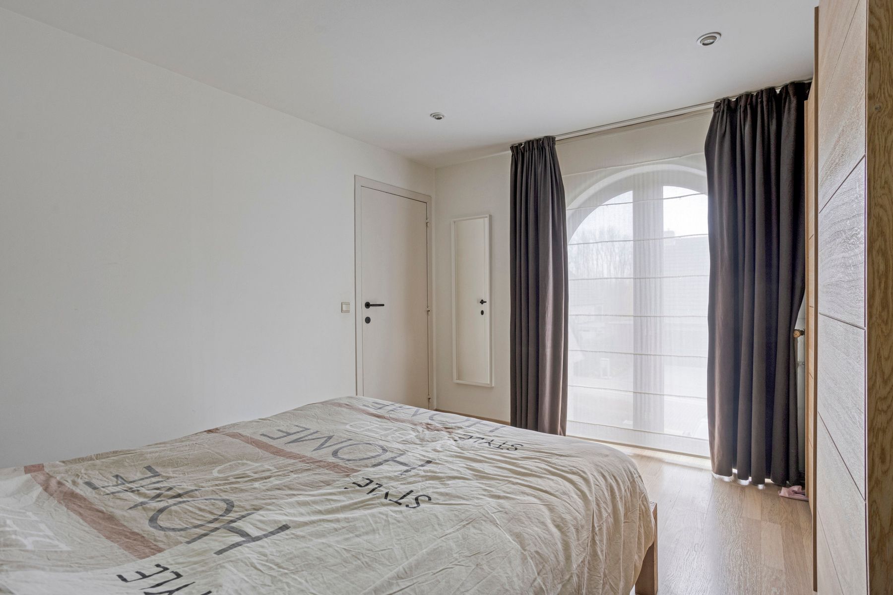 Leemans Immobiliën presenteert u deze rustig gelegen, volledig instapklare woning in het hart van Liedekerke.  foto 16