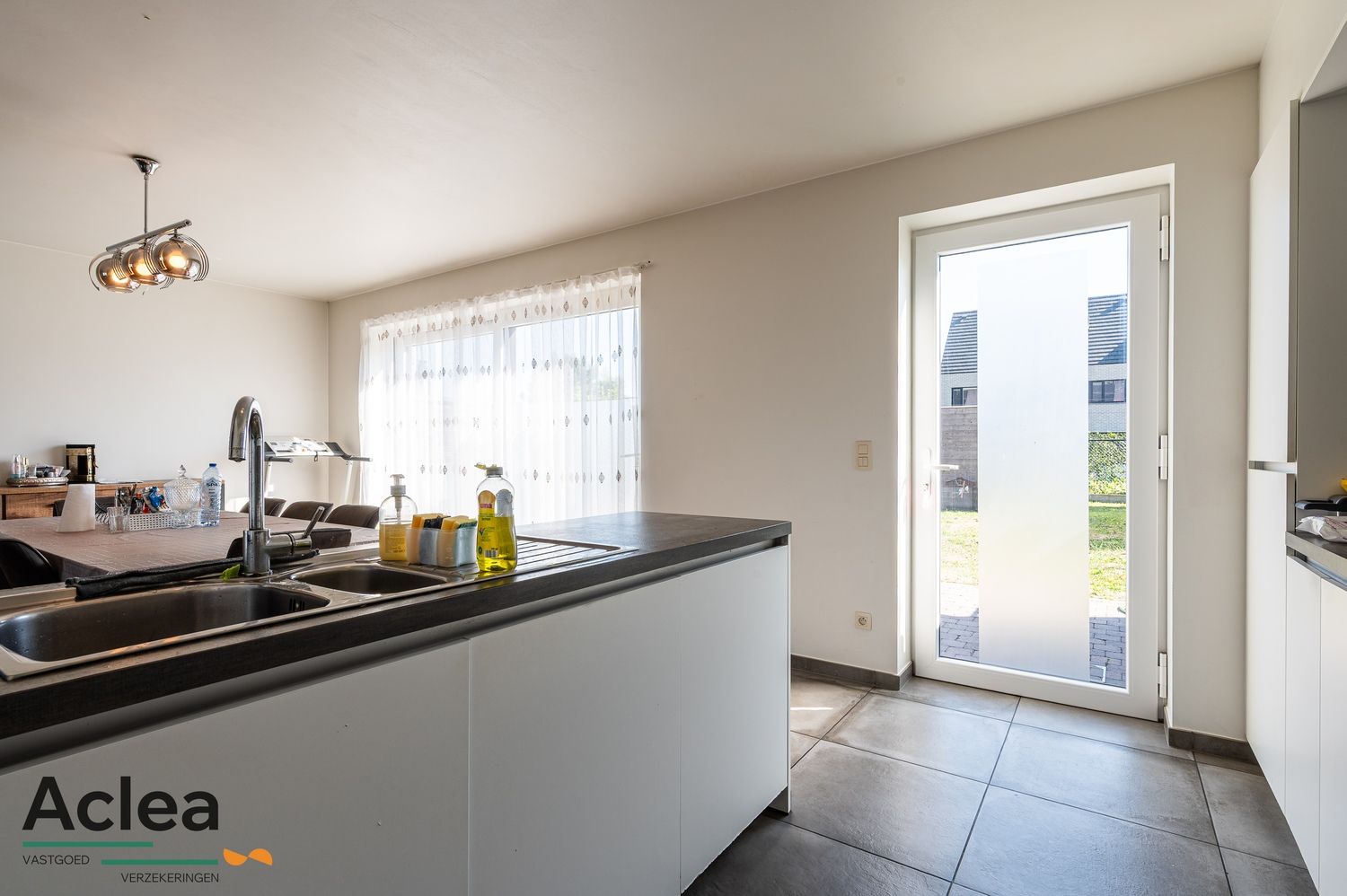 Instapklare BEN-woning in een rustige nieuwe wijk in Eeklo foto 9