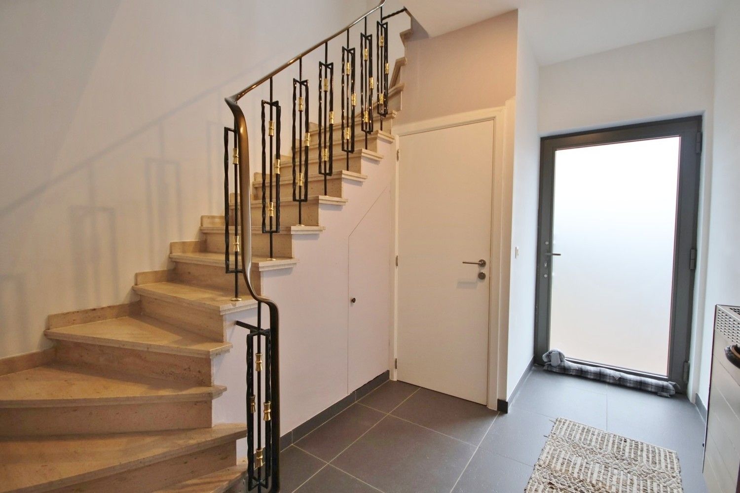 Ruime instapklare woning met 3 slaapkamers foto 5